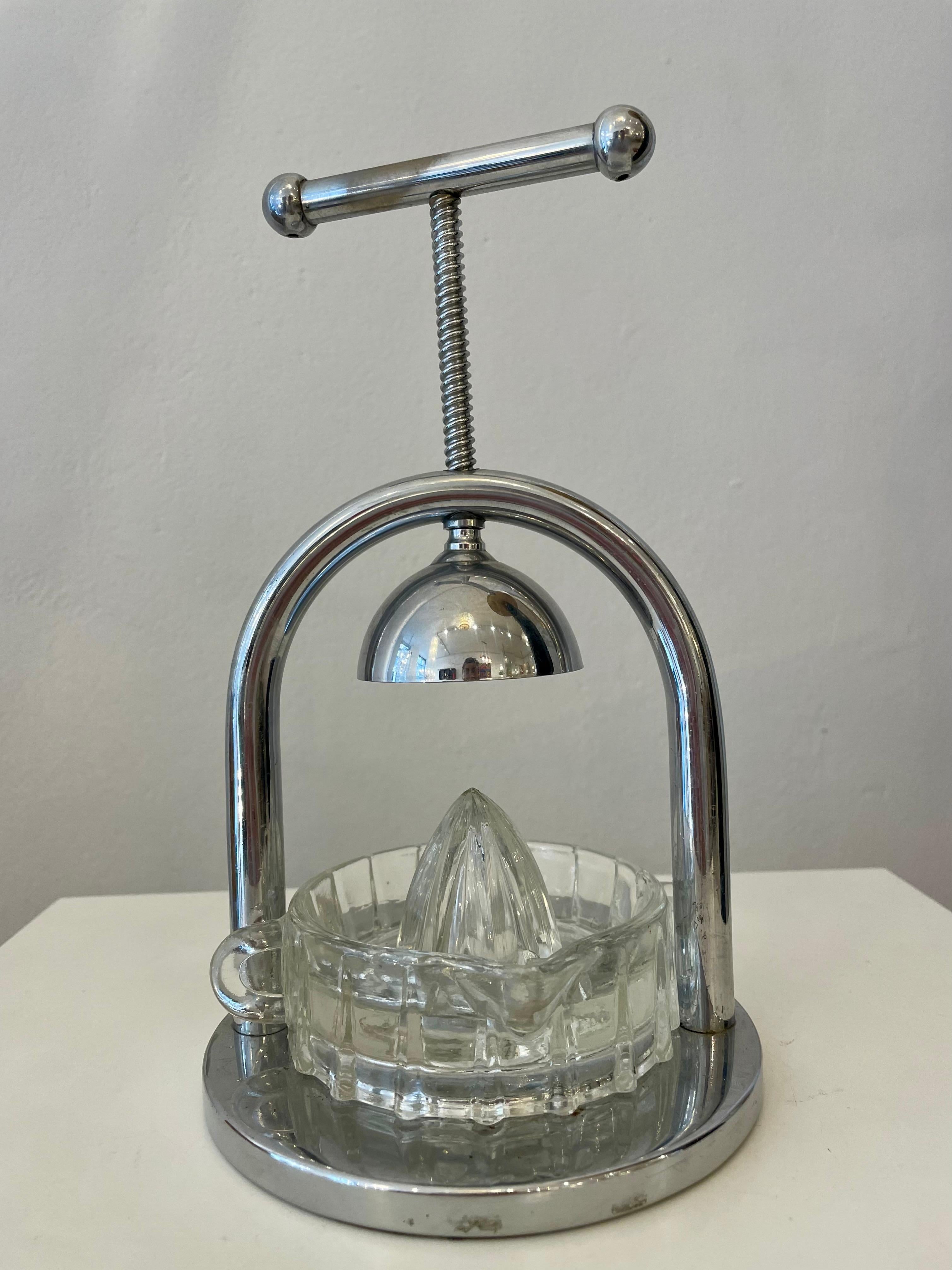 Modernistischer Zuchtkübel aus Metall und Glas von Jacques Adnet, Frankreich, 1930er Jahre (Moderne der Mitte des Jahrhunderts) im Angebot