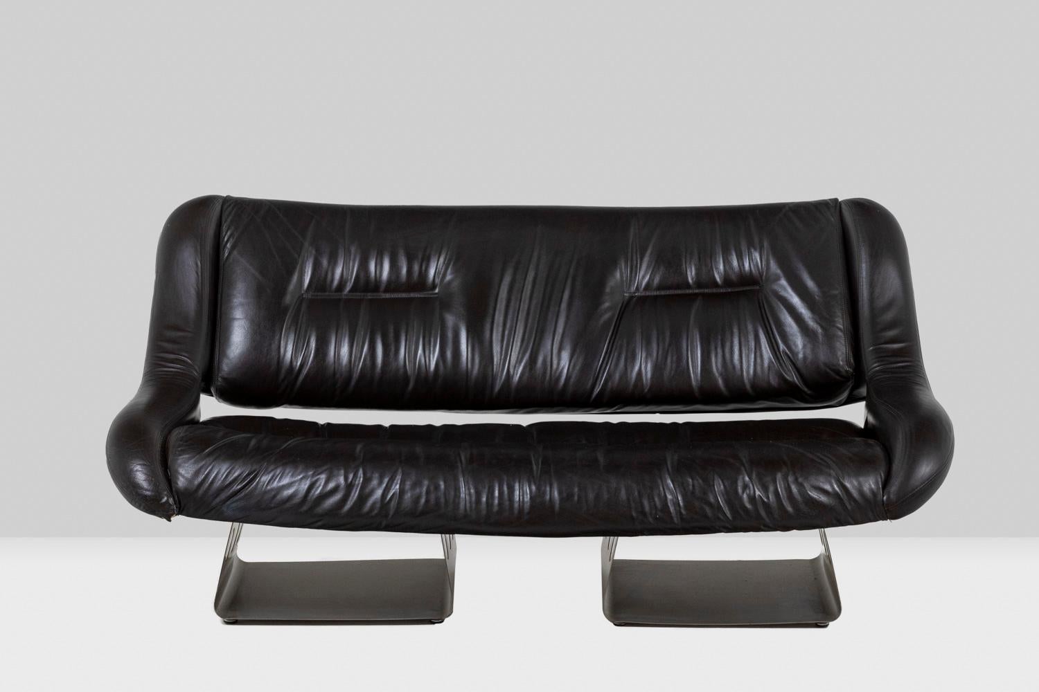 Wohnzimmer aus Metall und Leder, 1970er Jahre LS57905650/5G im Angebot 1