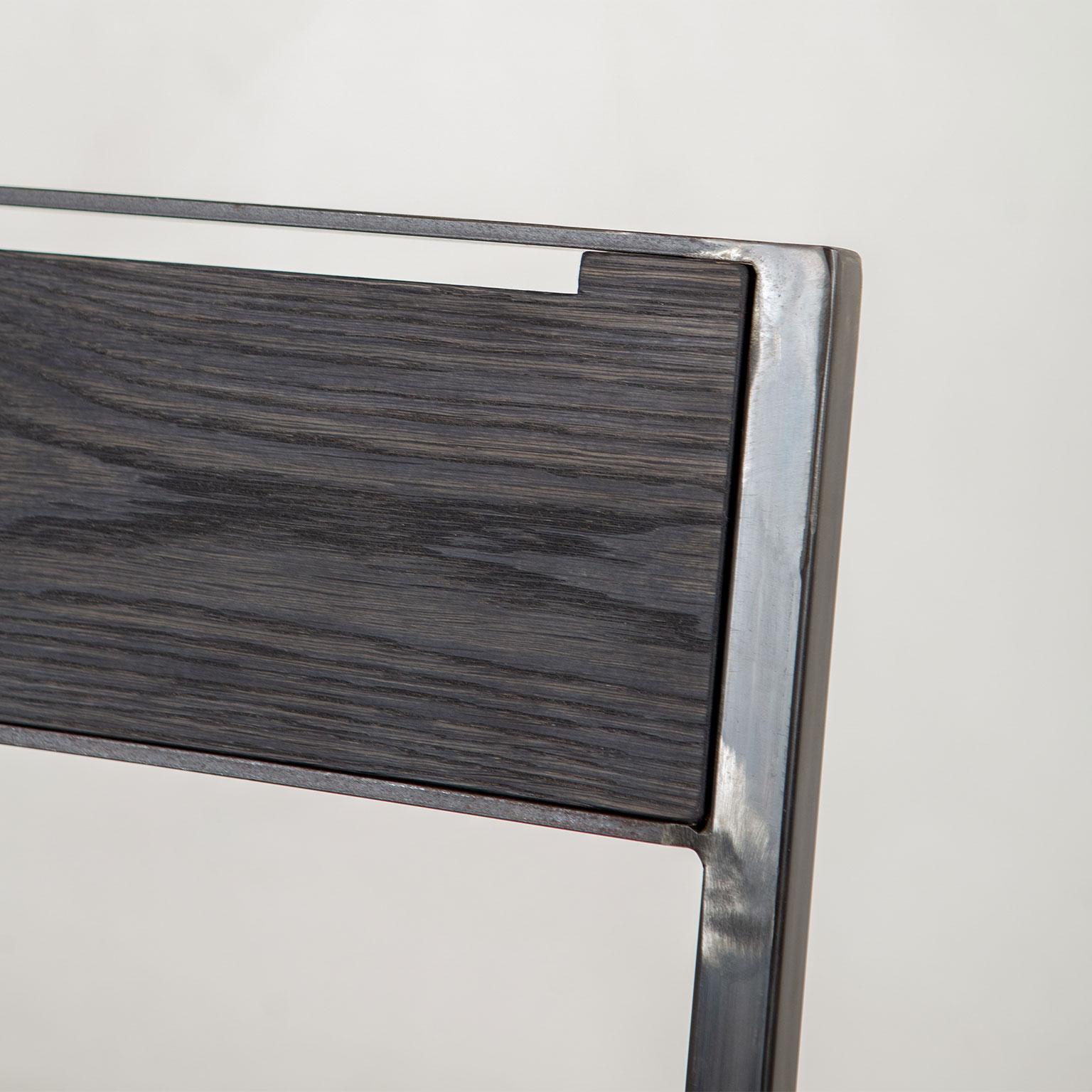 Moderner Stuhl „Vista“ aus Metall und Massivholz im Angebot 4