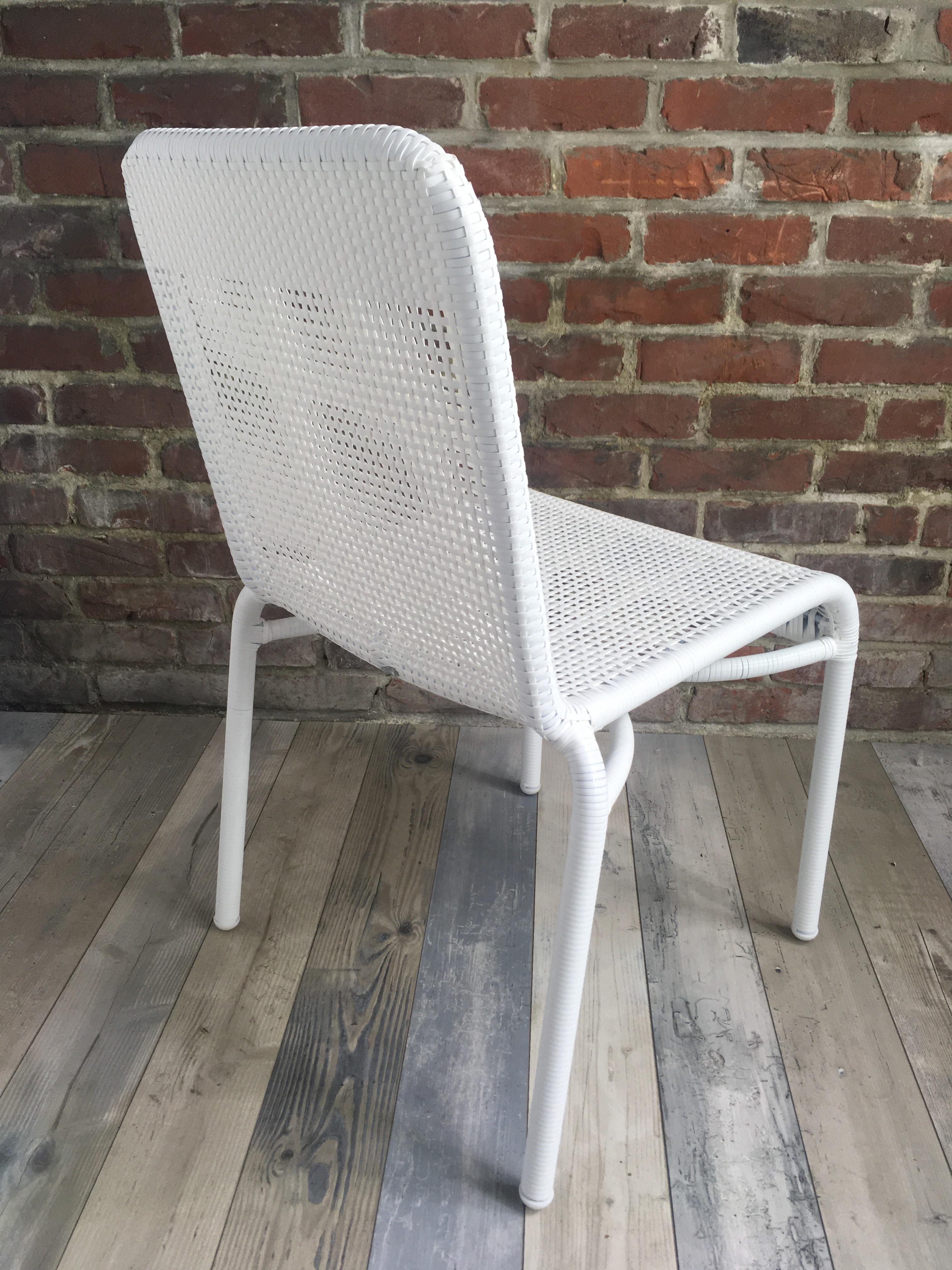 Metall und weißes Harzgeflecht Outdoor-Stuhl im Angebot 5