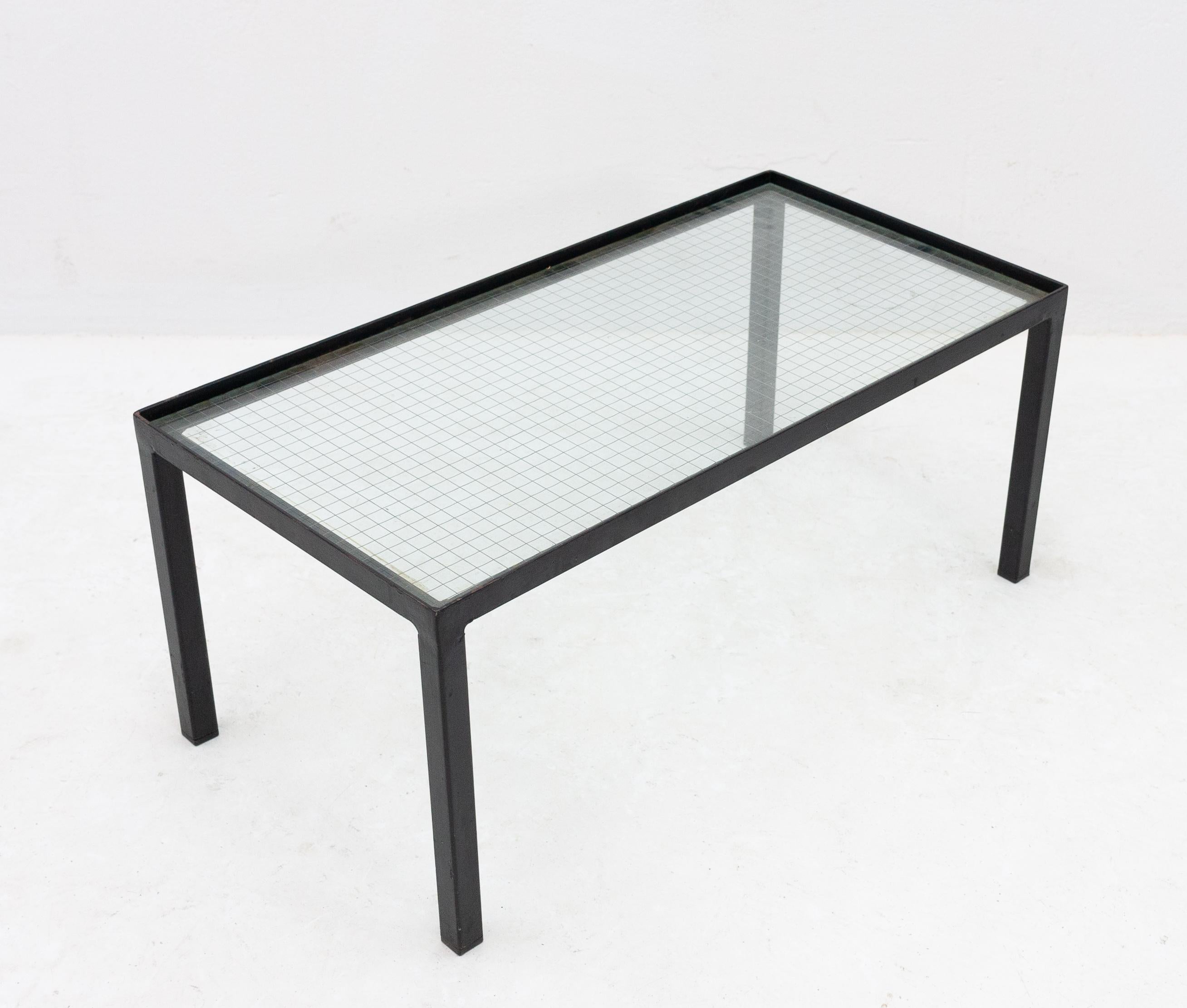 Mid-Century Modern Metal and Wire Glass Side Table, 1950s