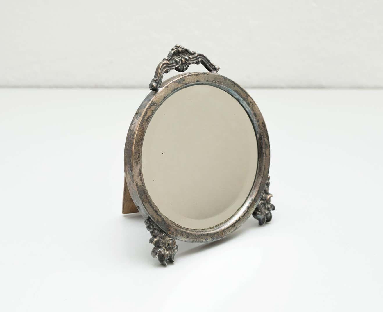 Circa 1930 Spanish Metal & Wood Circular Mirror - Mid-Century Vintage Design In Good Condition For Sale In Barcelona, Barcelona