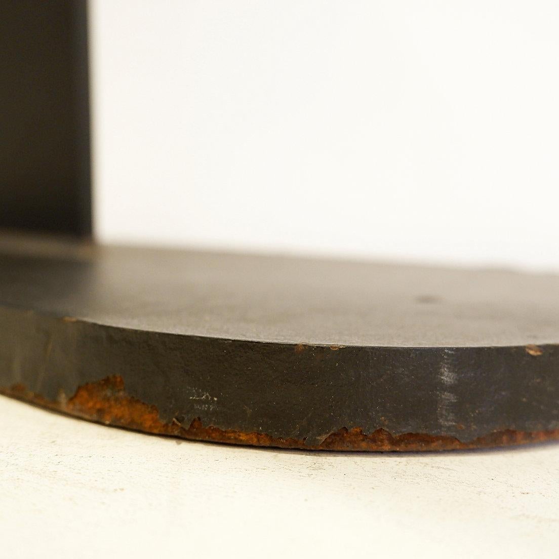Pedestal de metal y madera en venta 5