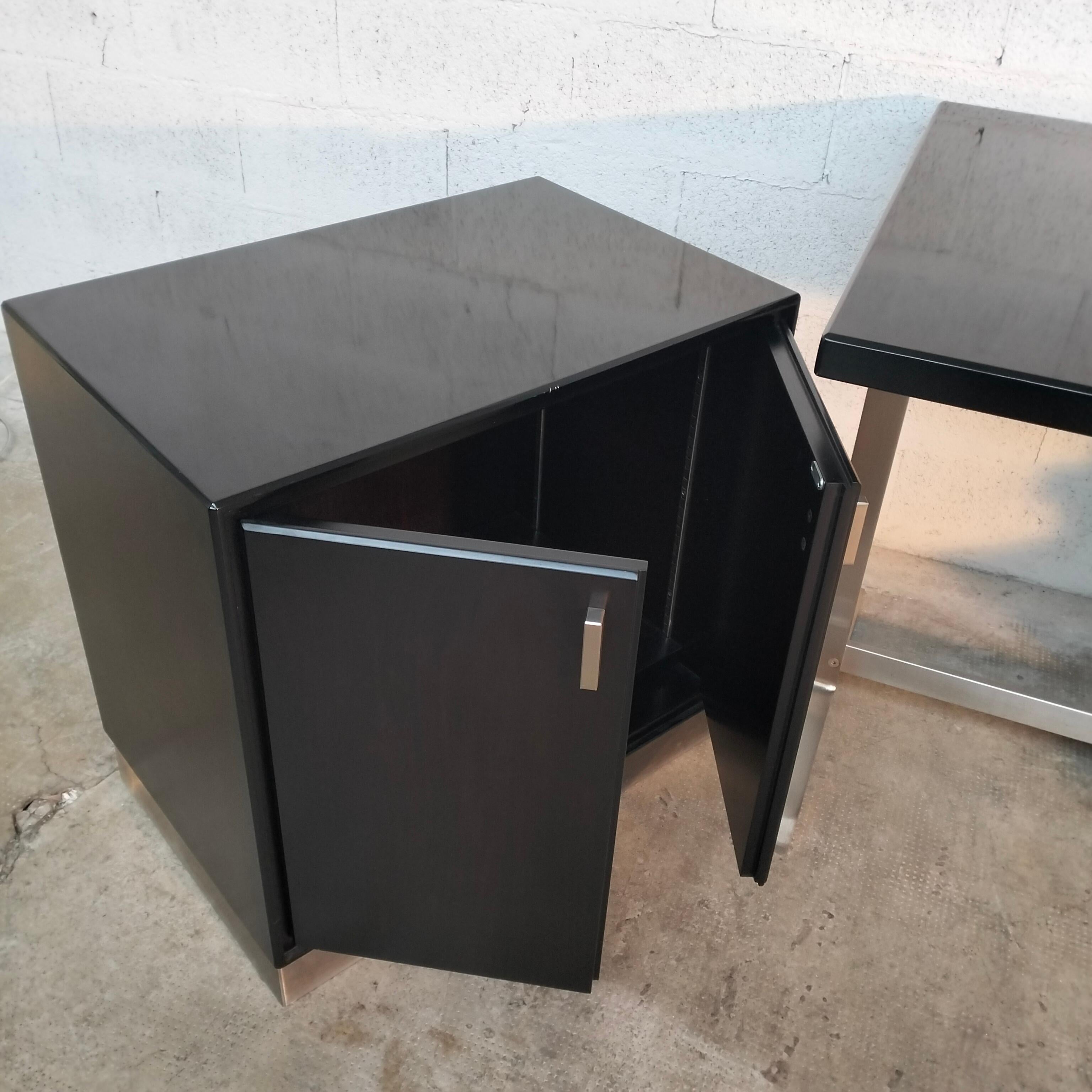 Metal and Wooden Desk and Small Cabinet by Gianni Moscatelli for Formanova, 60s In Good Condition In Padova, IT