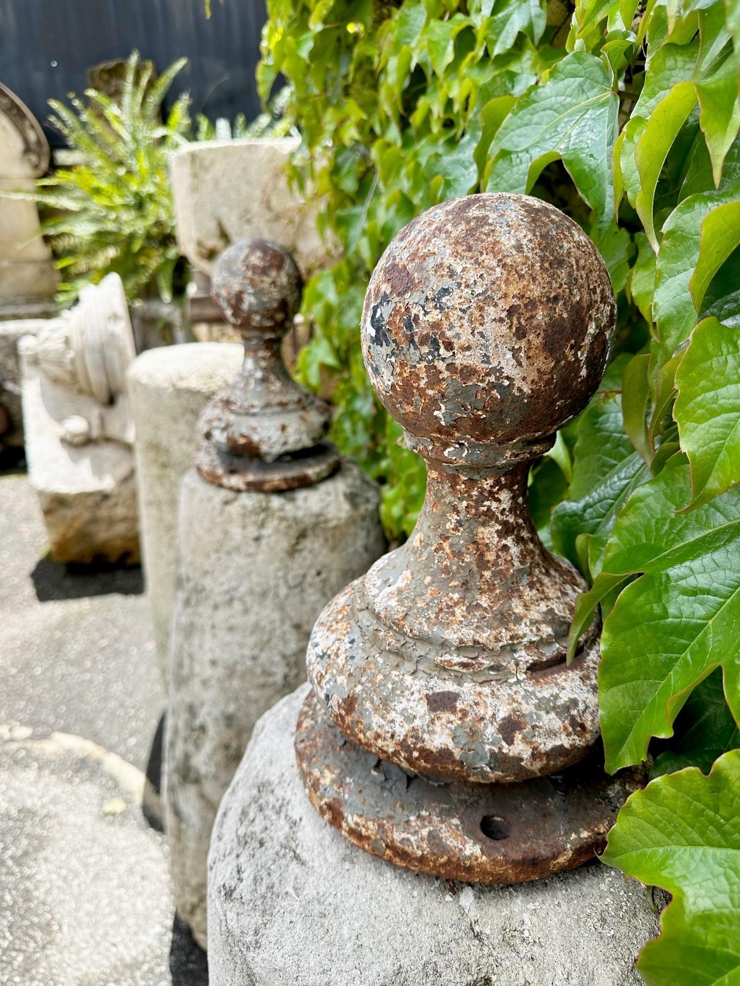 PAIR Metal Ball Finials Garden Entrance Post Round Spherical Antique Decorative For Sale 3