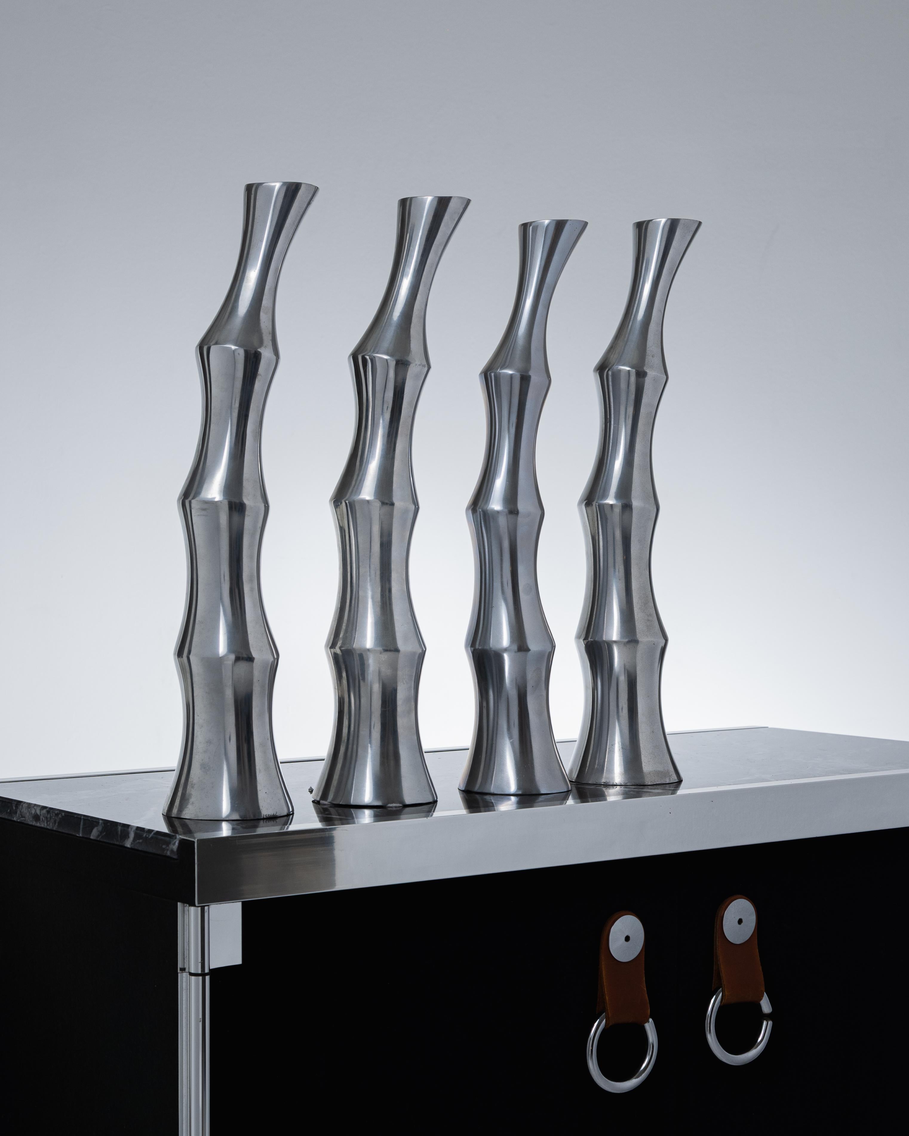 Mid-Century Modern Vase en métal en forme de bambou, 1970 en vente