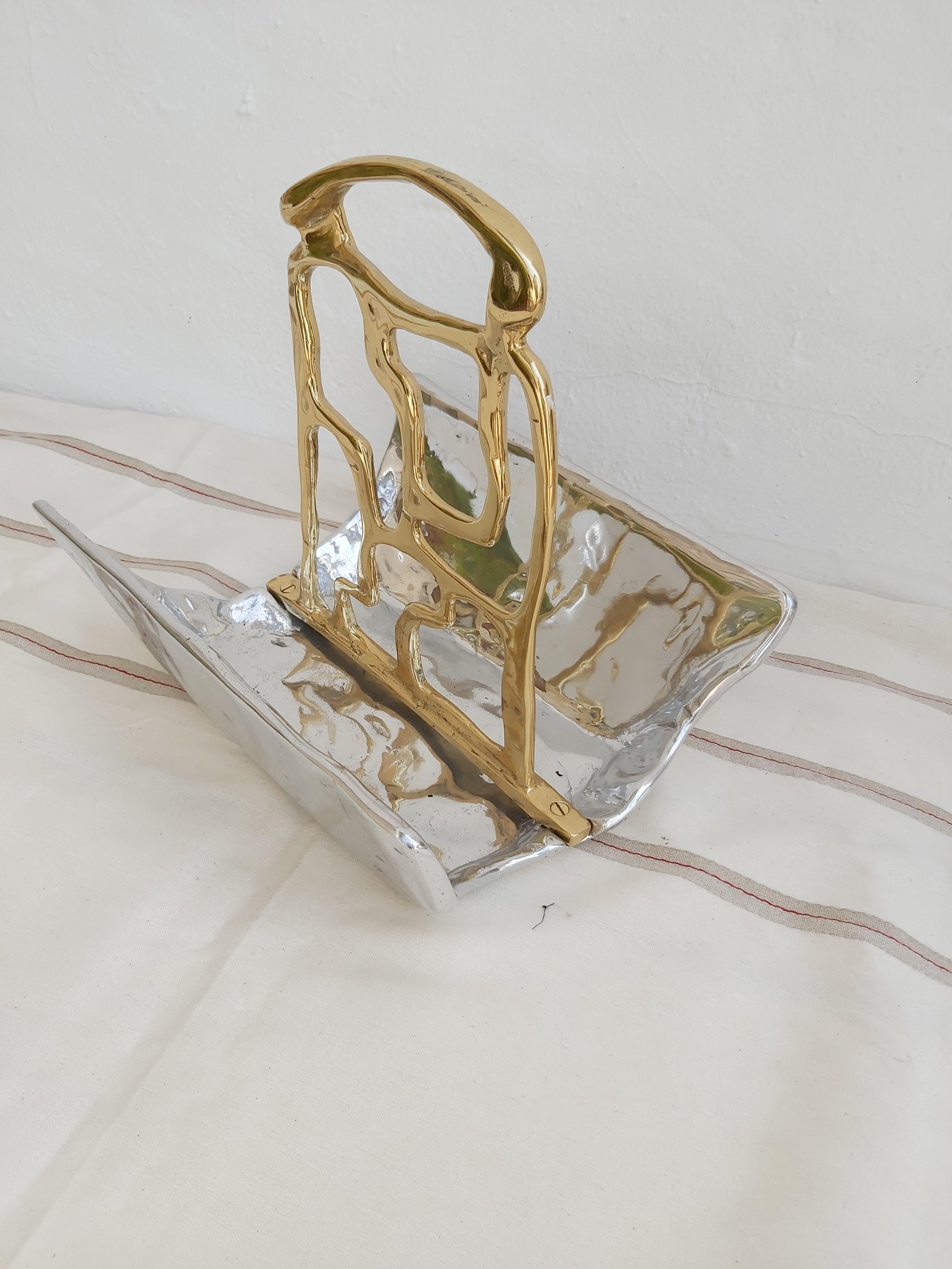 Hand-Crafted Metal Brutalist Magazine Rack Solid Cast Brass and Aluminium Handmade in Spain For Sale