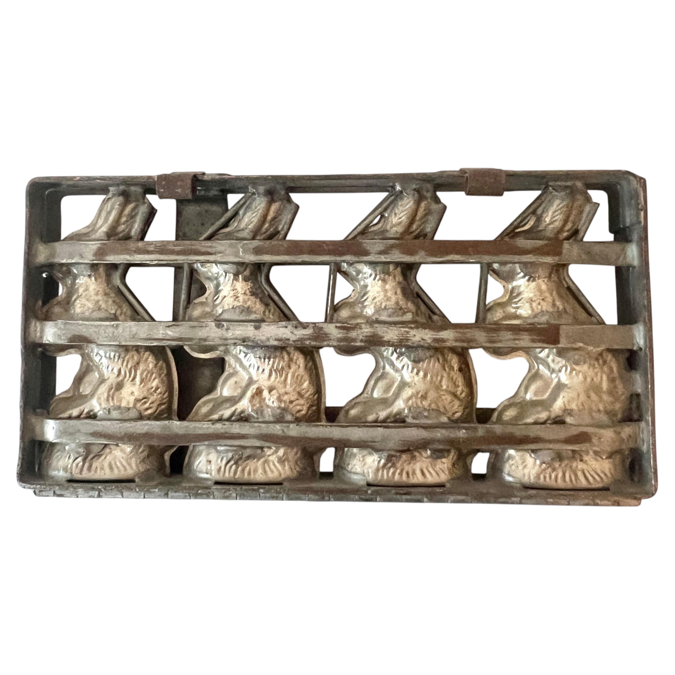 Moule à chocolat en métal en forme de lapin, avec quatre lapins en vente