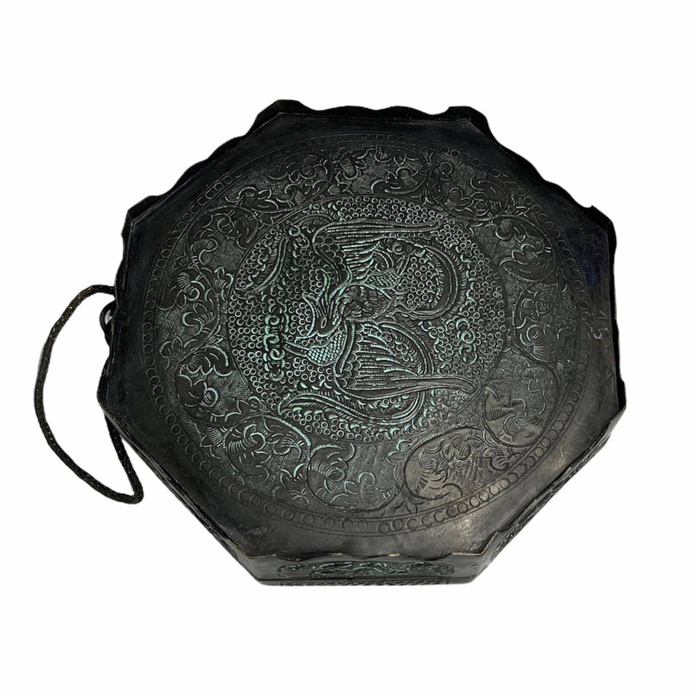Hand-Carved Metal Carved Bone Feng Shui Luopan
