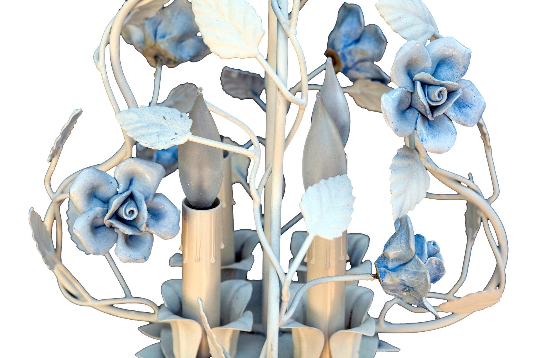 Chanelier floreale in metallo e ceramica in vendita 2