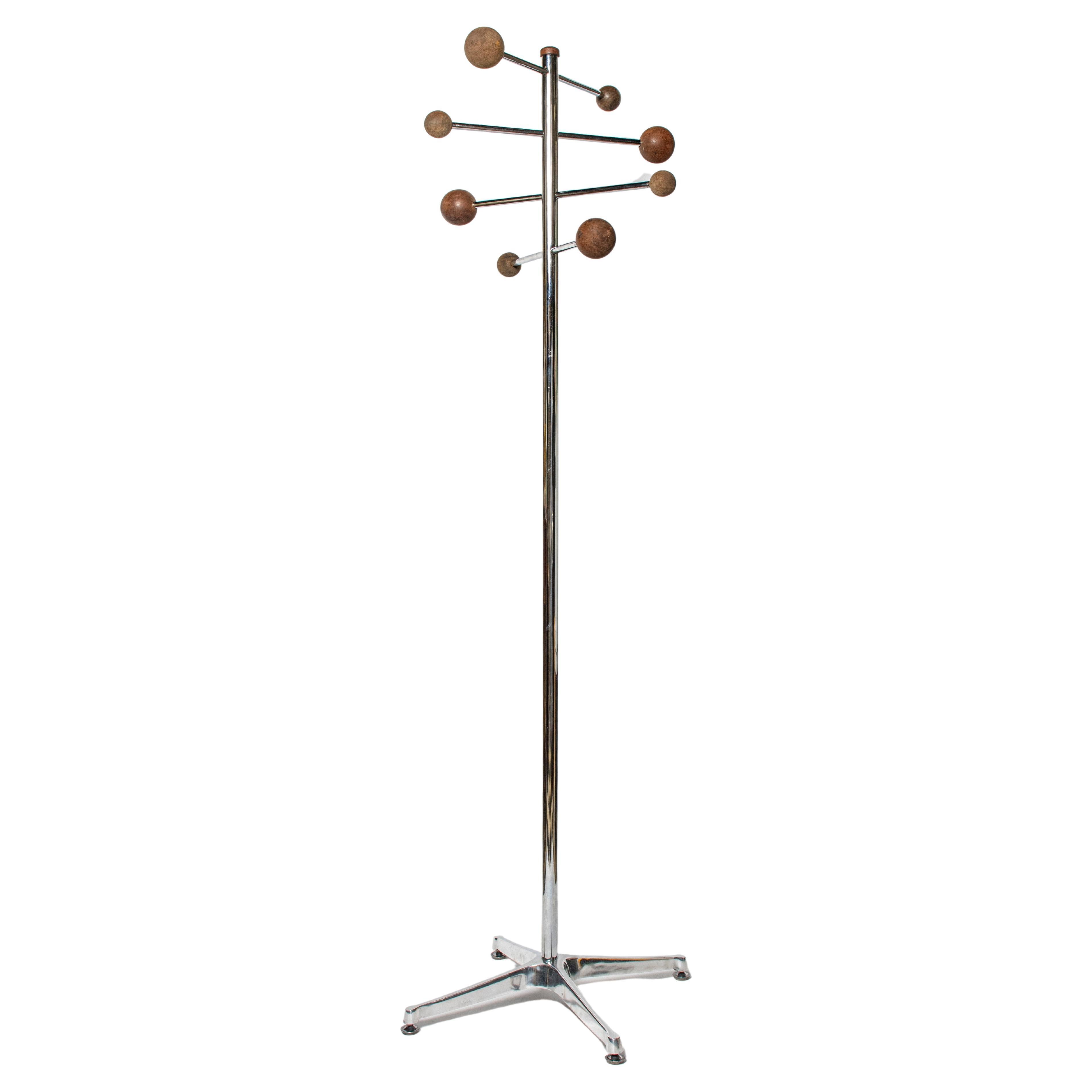 Metal chrome and wood coat rack. Argentina, circa 1970. For Sale