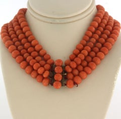 Metal clasp with coral and 4-strand coral bead necklace 40 cm long 93.7 grams