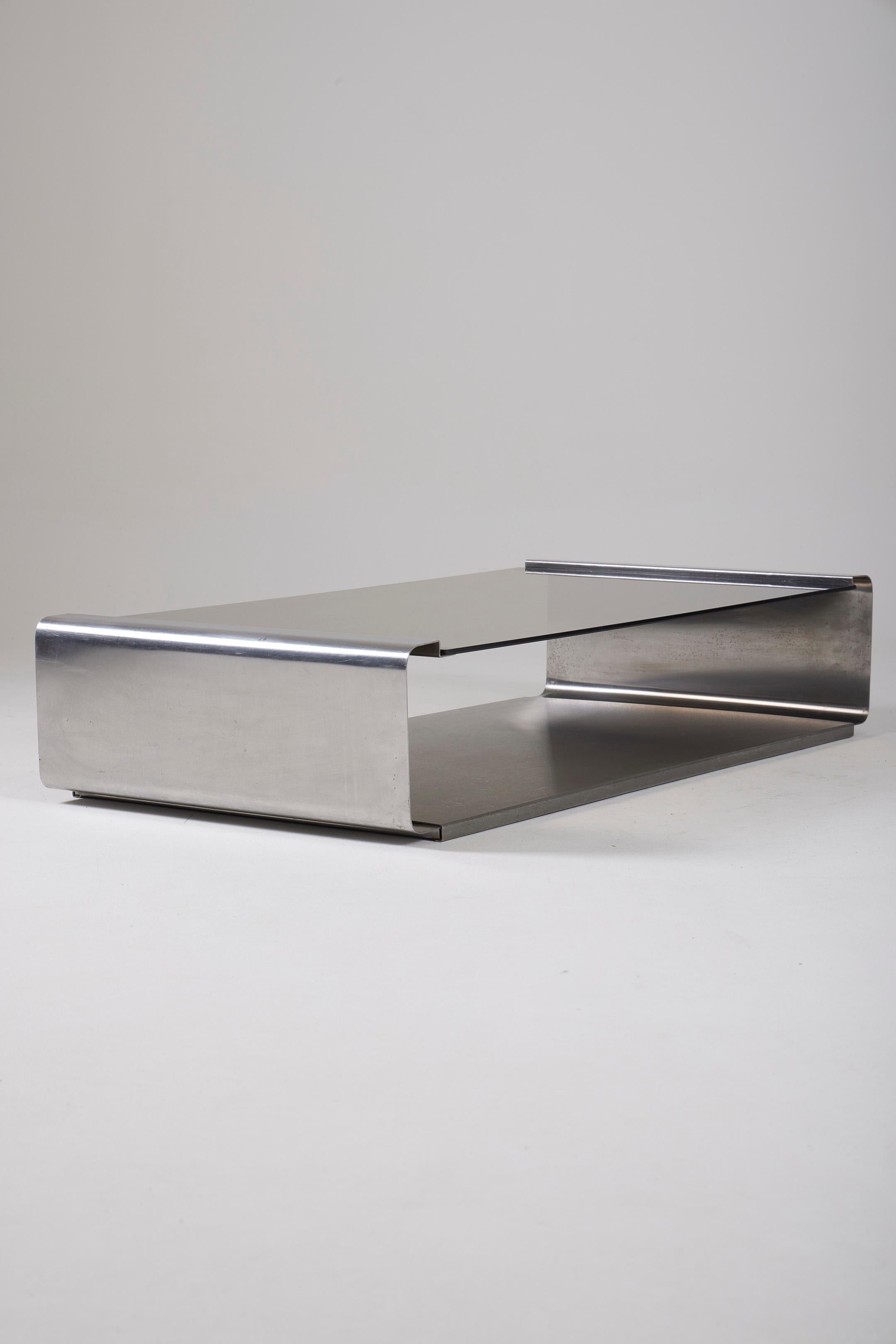 Table basse en métal par Françoise See 1