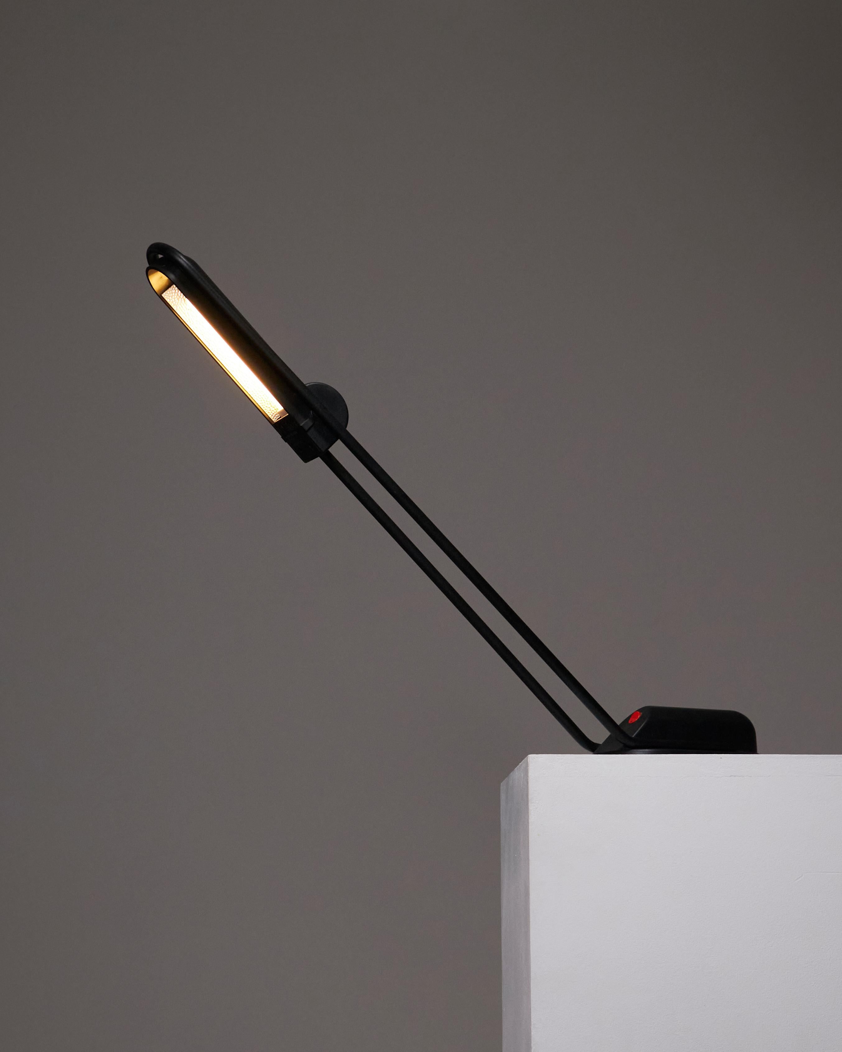 Metall-Schreibtischlampe von Carlo Vietri, 1980er Jahre im Zustand „Gut“ im Angebot in PARIS, FR