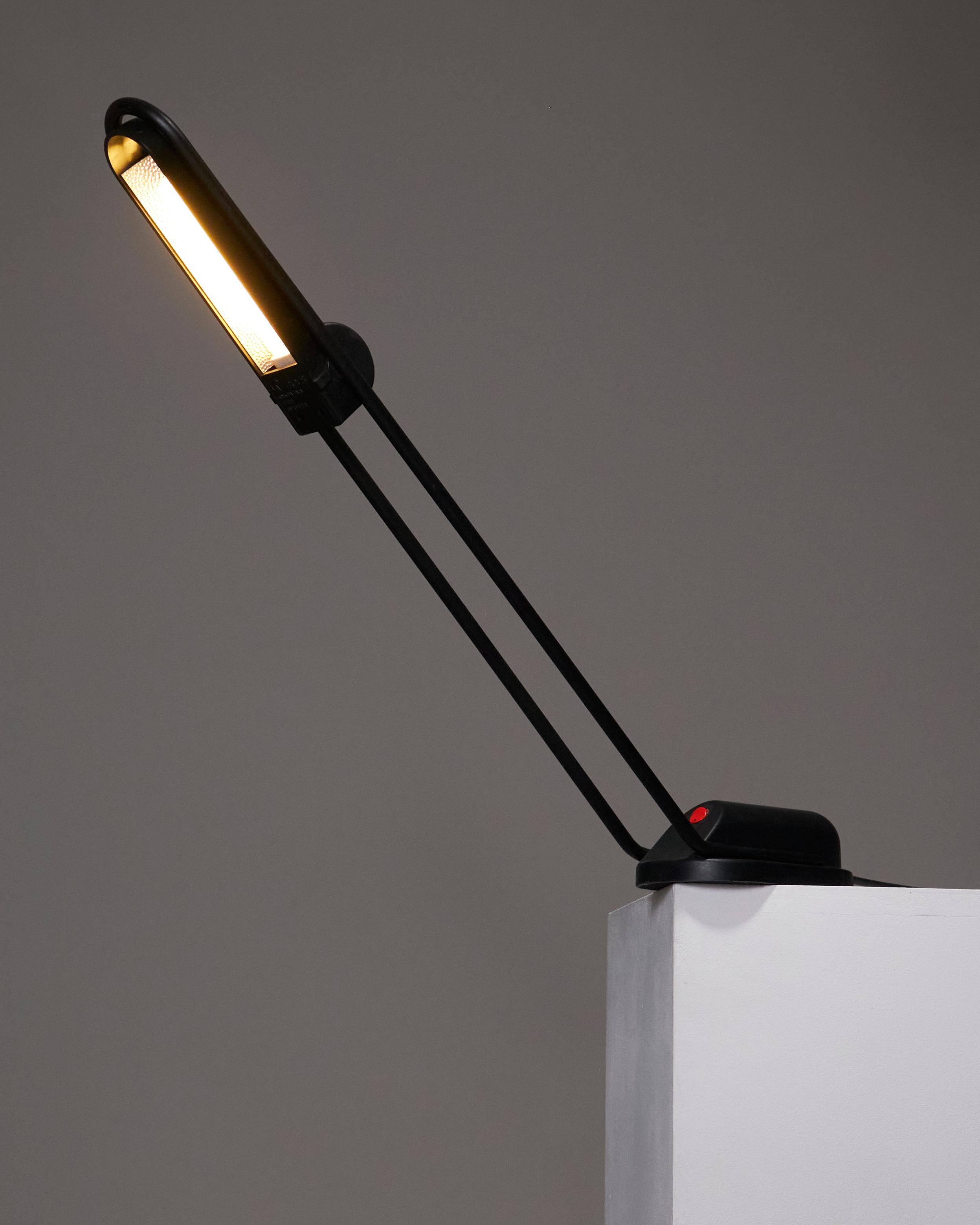 Metall-Schreibtischlampe von Carlo Vietri, 1980er Jahre (20. Jahrhundert) im Angebot