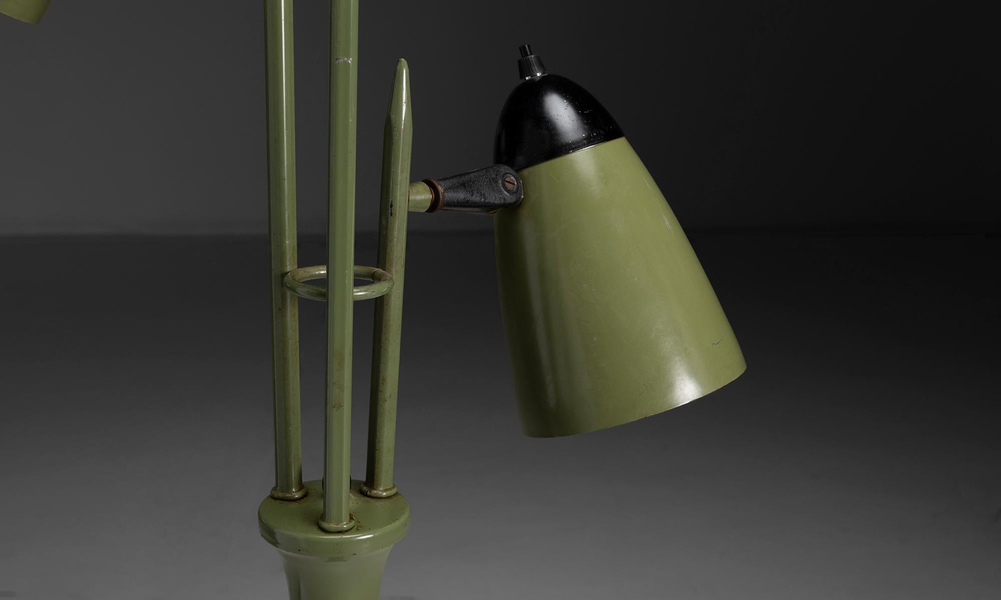 XX secolo Lampada da terra in metallo, Inghilterra 1960 in vendita