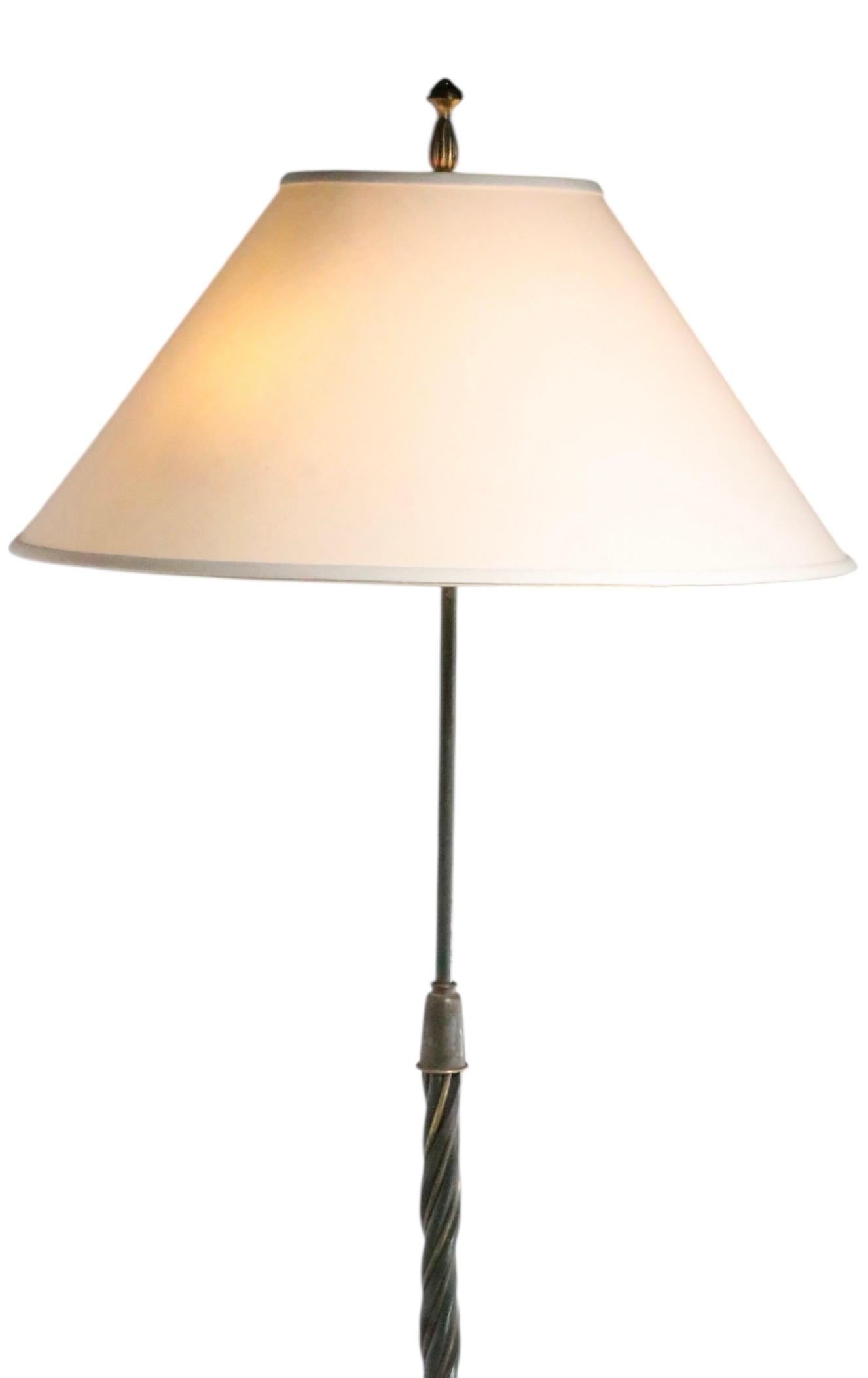 Metall Stehlampe mit Messing und Eisen Seil Twist Metallarbeit Pole Made in France im Angebot 4