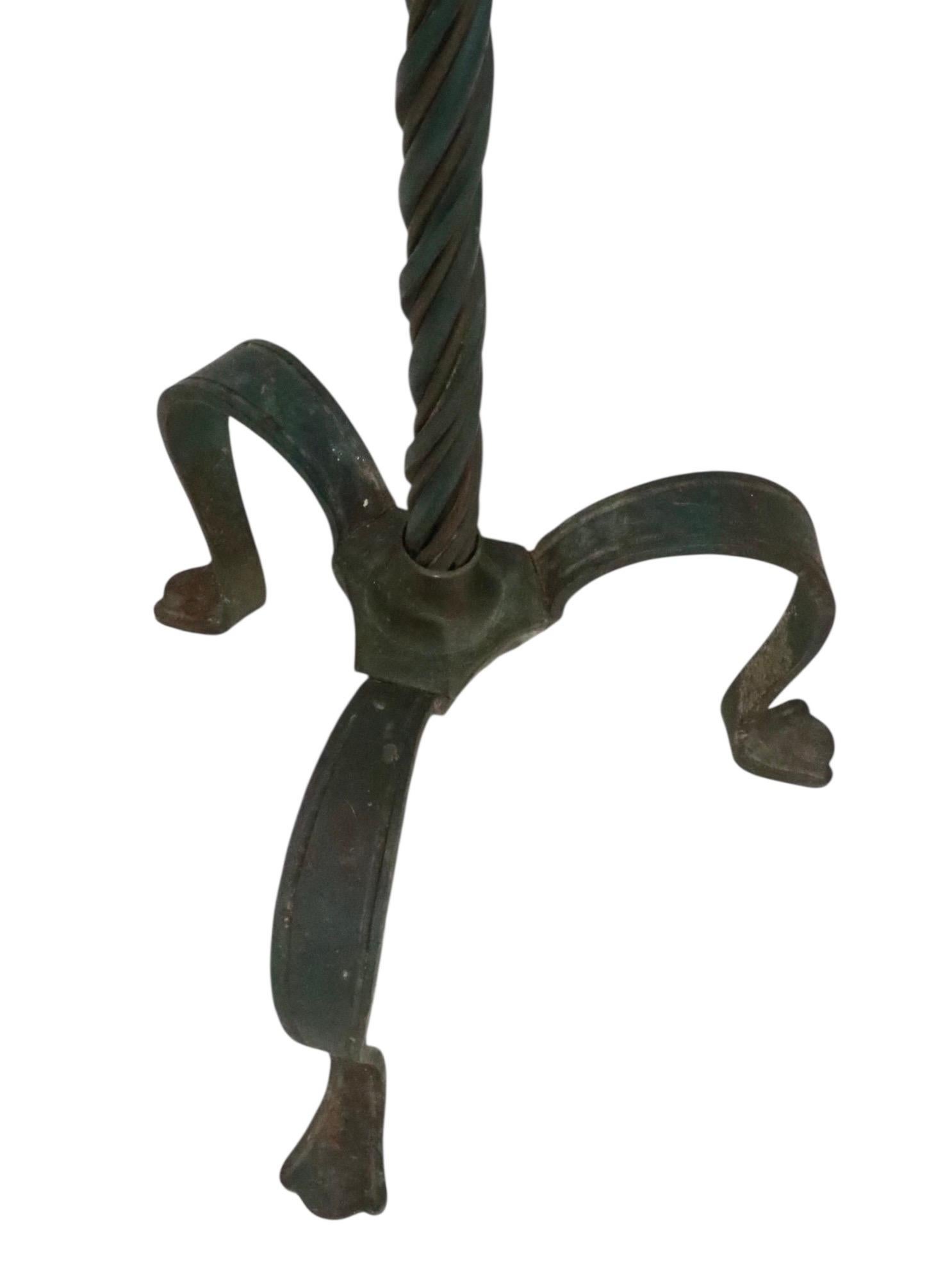 Metall Stehlampe mit Messing und Eisen Seil Twist Metallarbeit Pole Made in France im Angebot 6