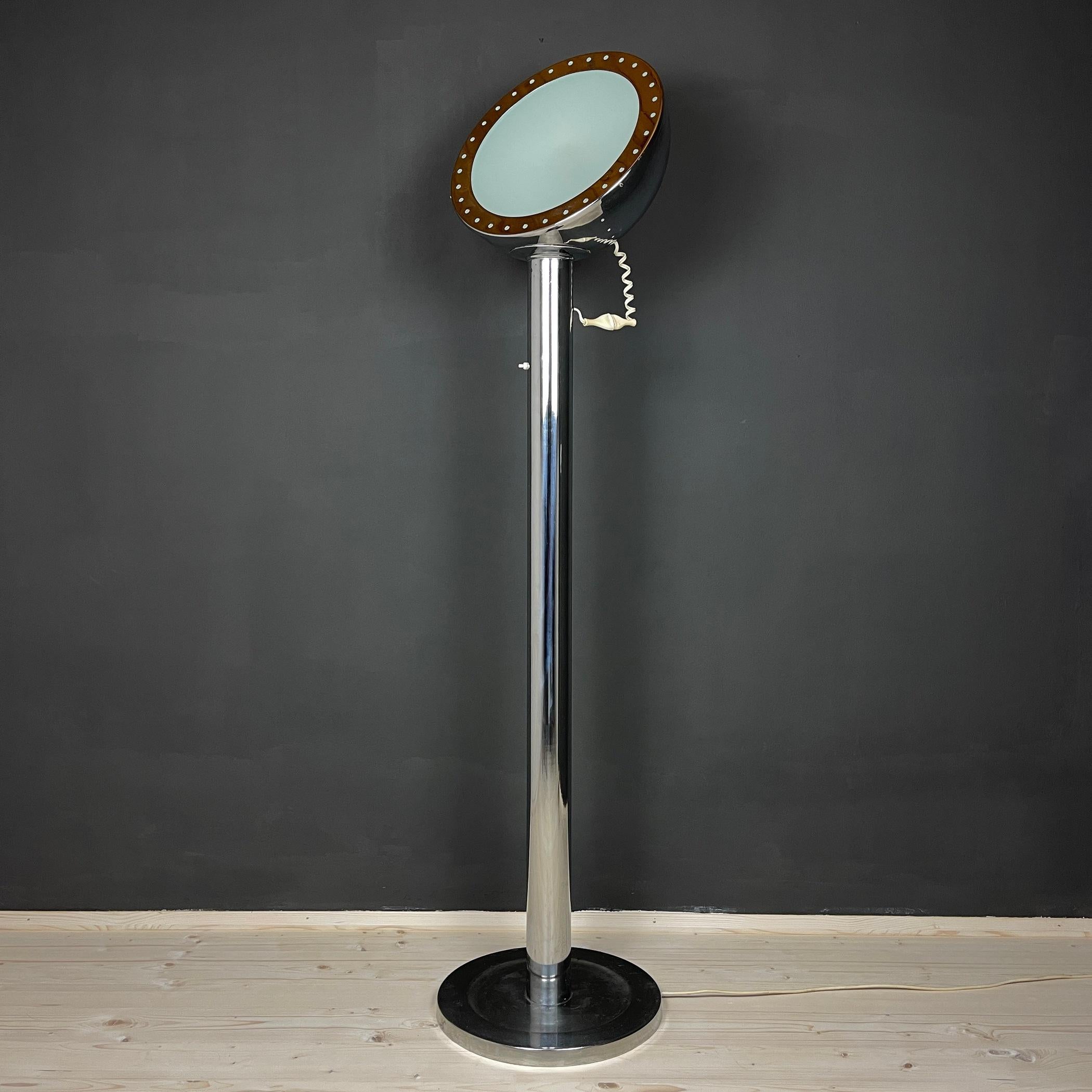 Metal Floor Lamp with Magnet by Goffredo Reggiani, Italy, 1960s For Sale 7