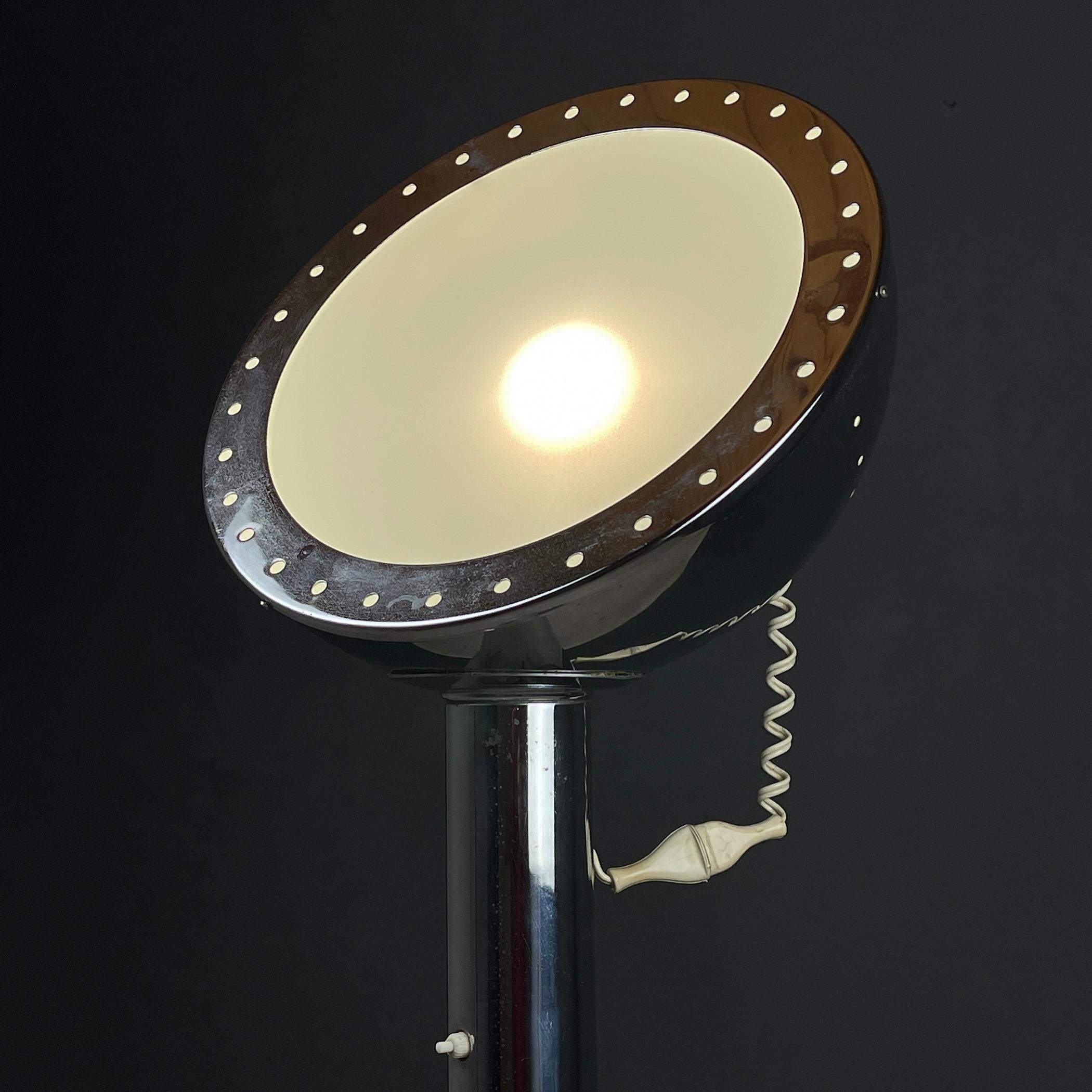 Italian Metal Floor Lamp with Magnet by Goffredo Reggiani, Italy, 1960s For Sale