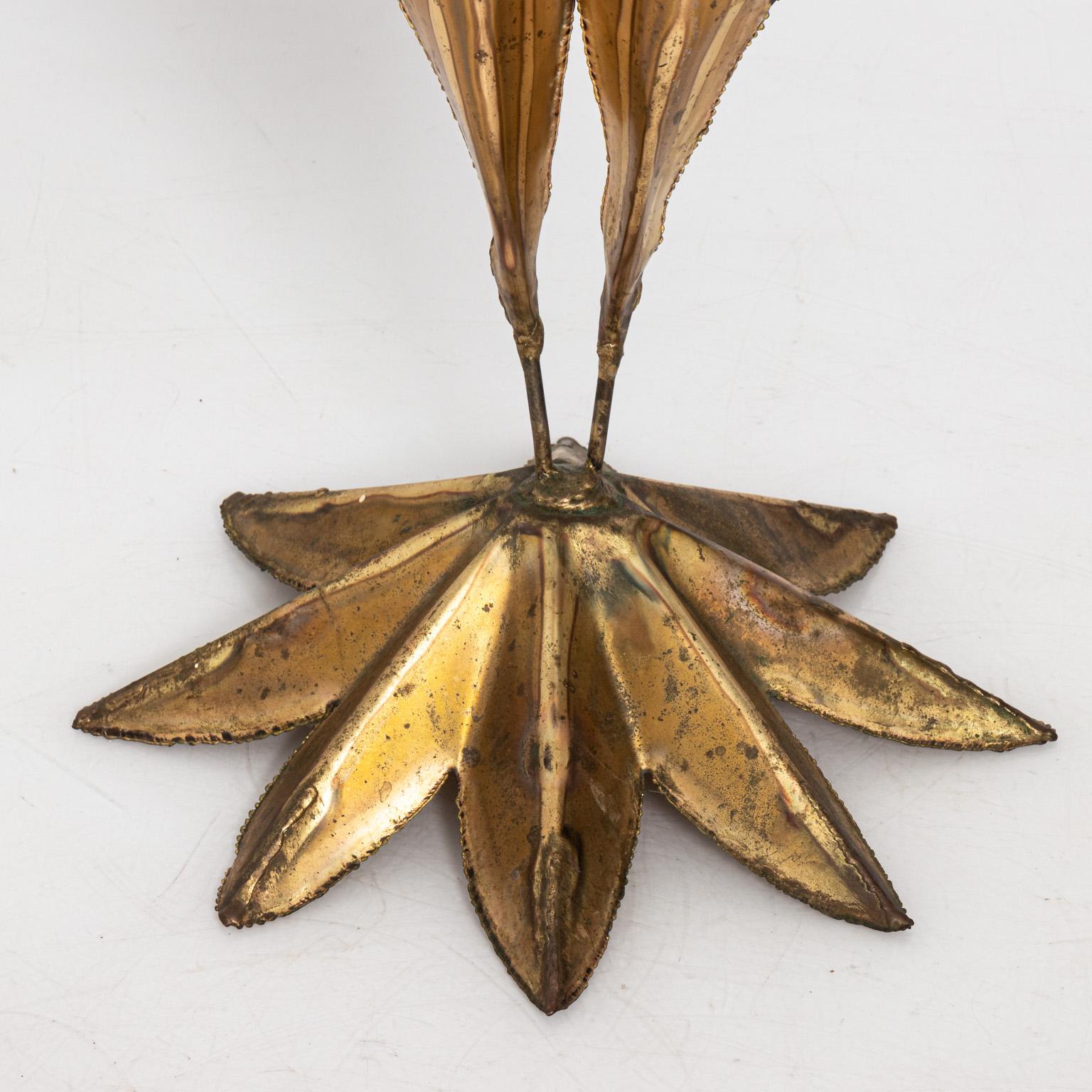 Blumenskulptur aus Metall im Zustand „Gut“ in Stamford, CT