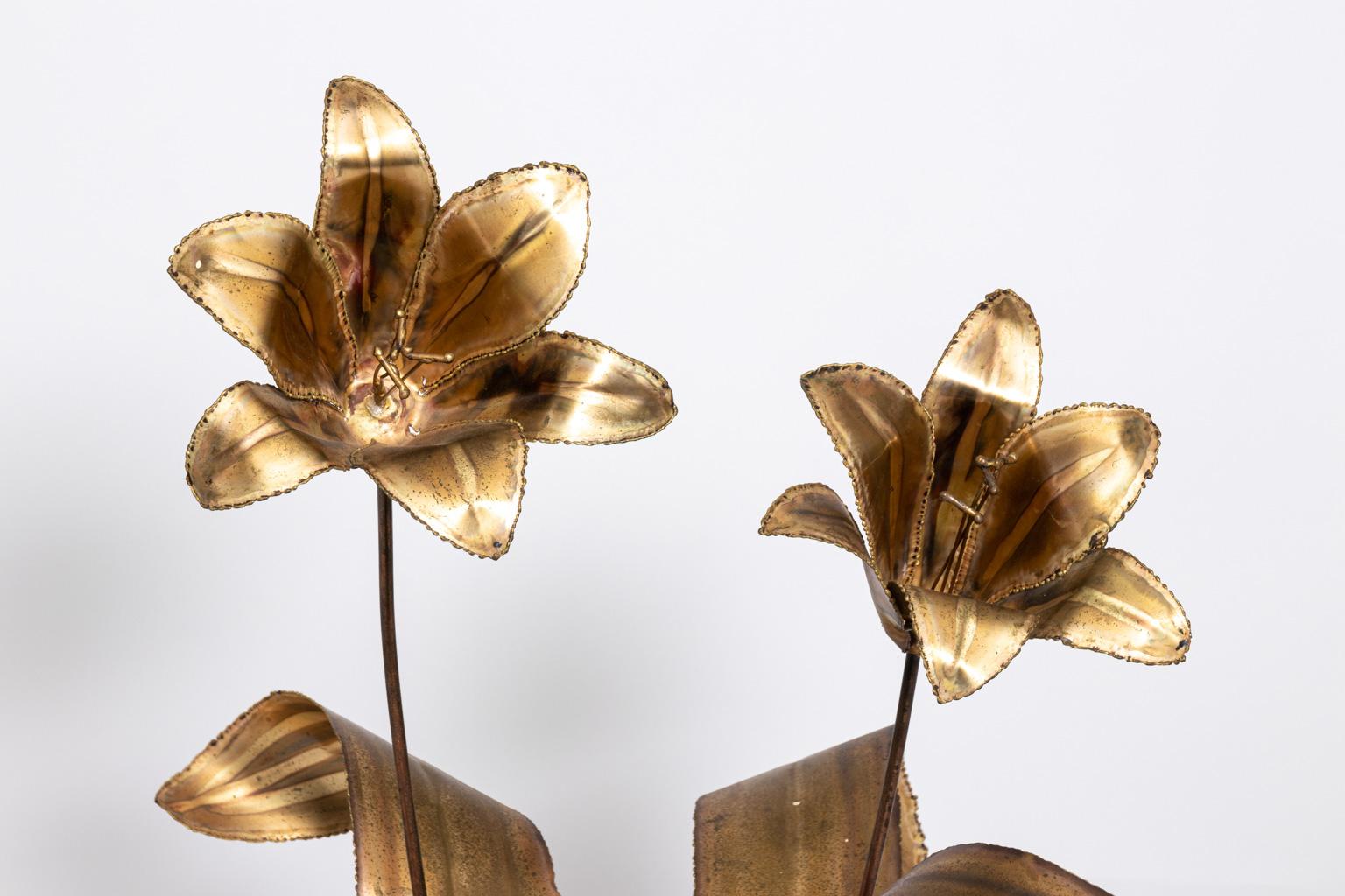 Blumenskulptur aus Metall (20. Jahrhundert)