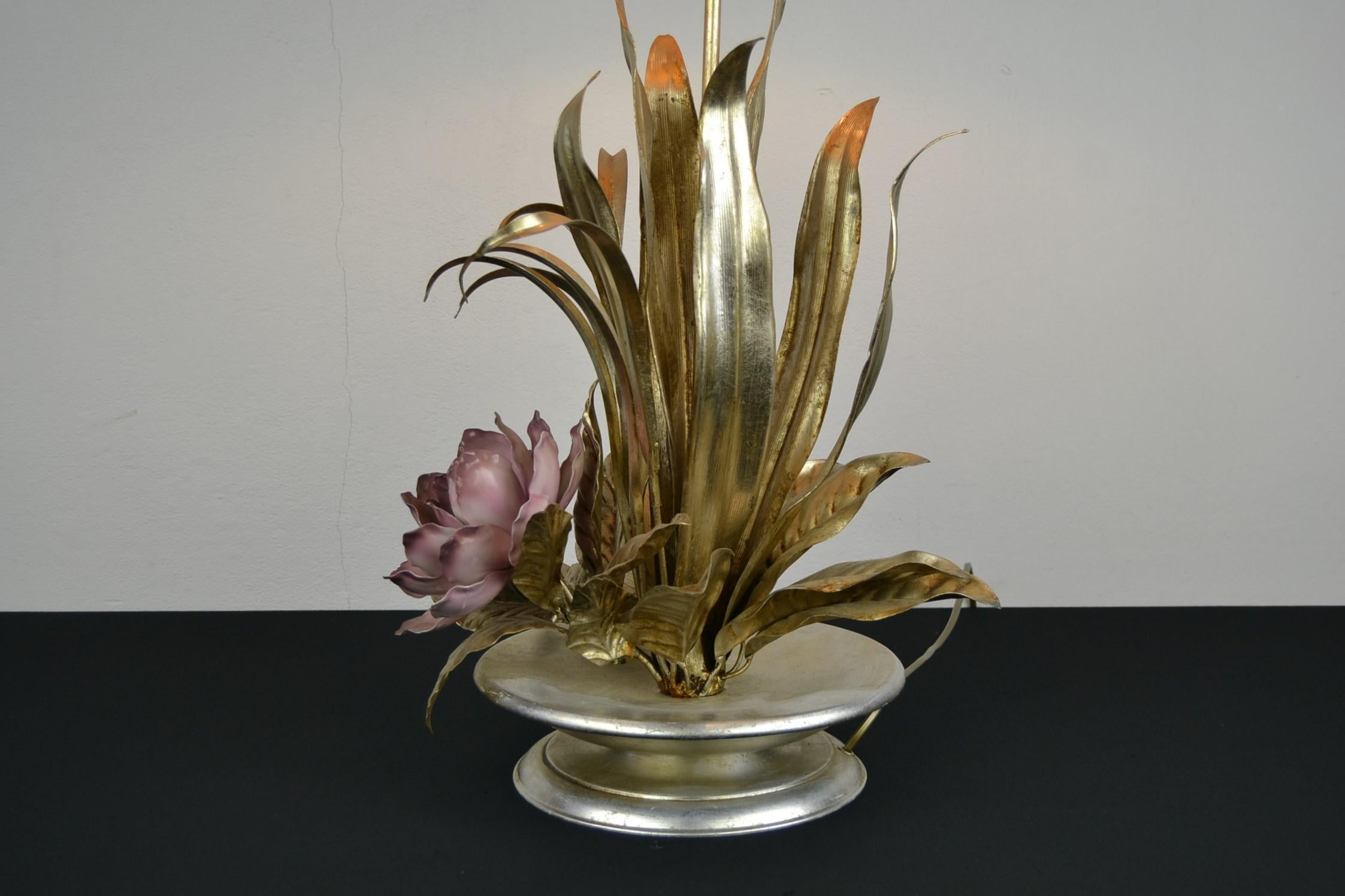 Metal Flower Table Lamp, Pink Flower and Gold Leaves 5