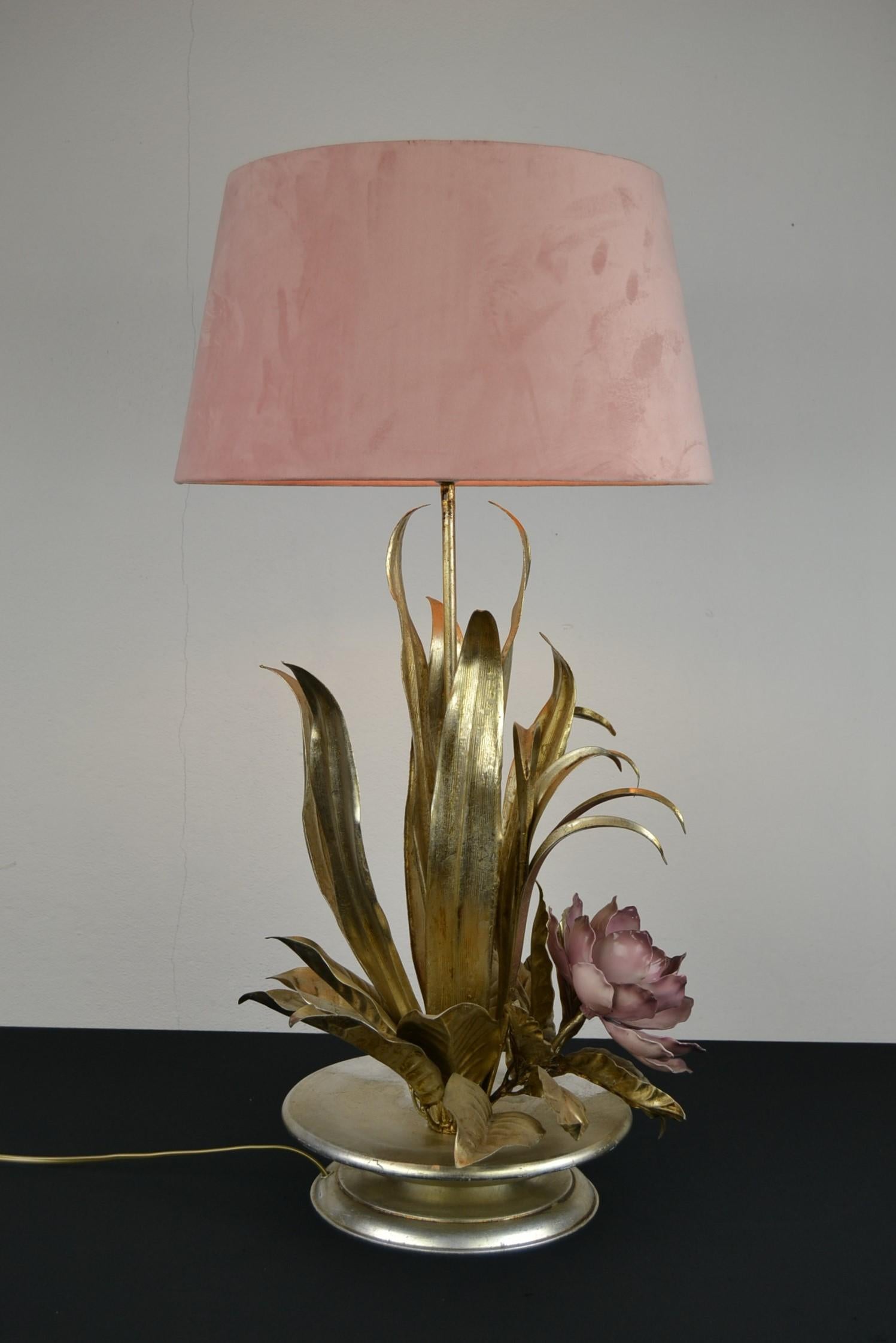 European Metal Flower Table Lamp, Pink Flower and Gold Leaves