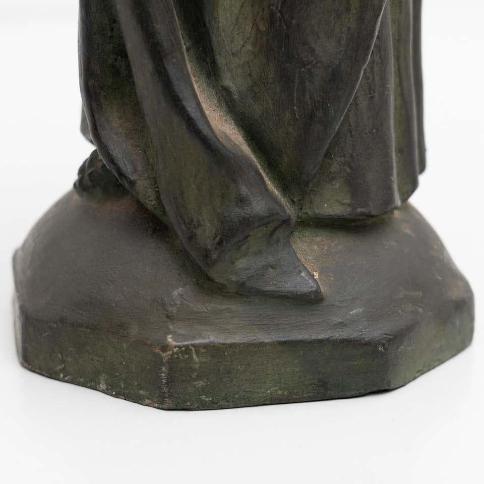 Figurine de Jésus-Christ en céramique patinée par le métal, vers 1950 10