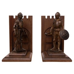 Metal Knights Statues Bookends with Sword & Shields  England