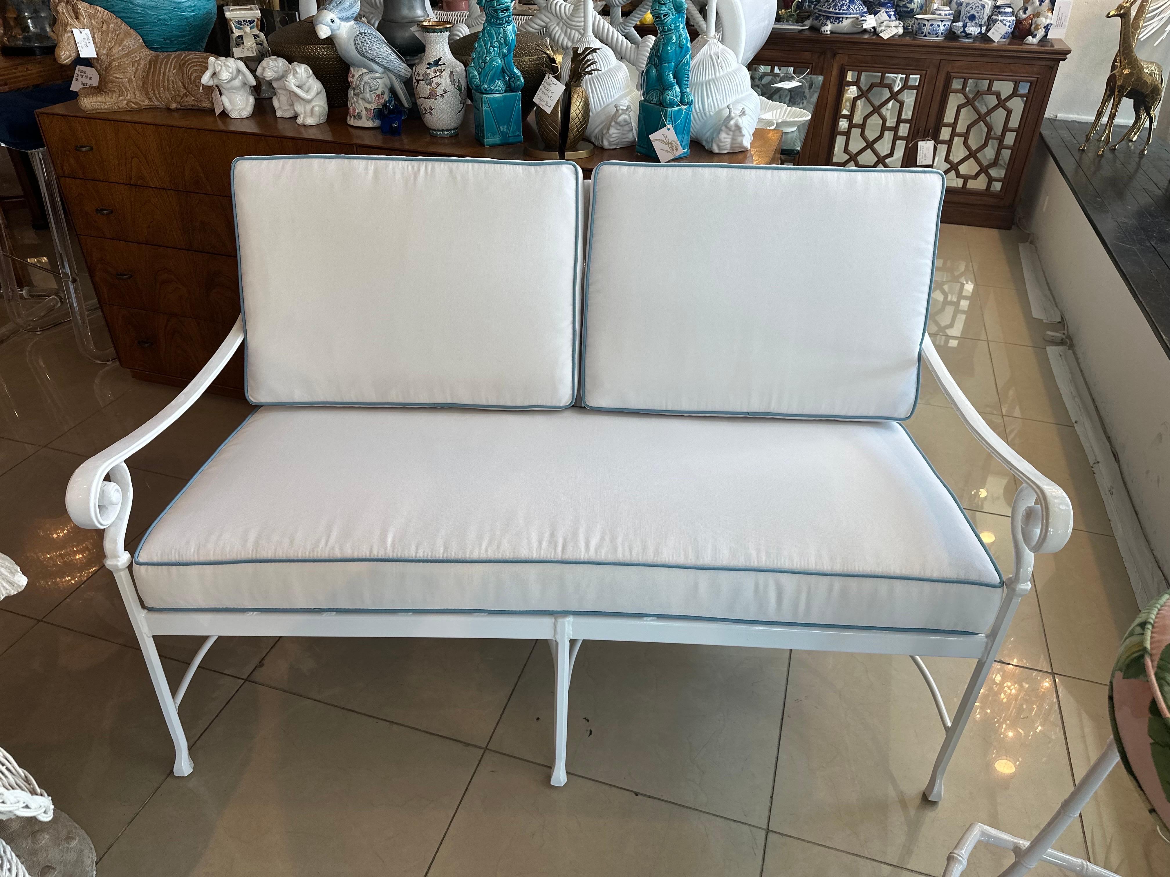 Metal Loveseat Sofa New Powder-Coated & Upholstery Patio Outdoor 3 Available  For Sale 5