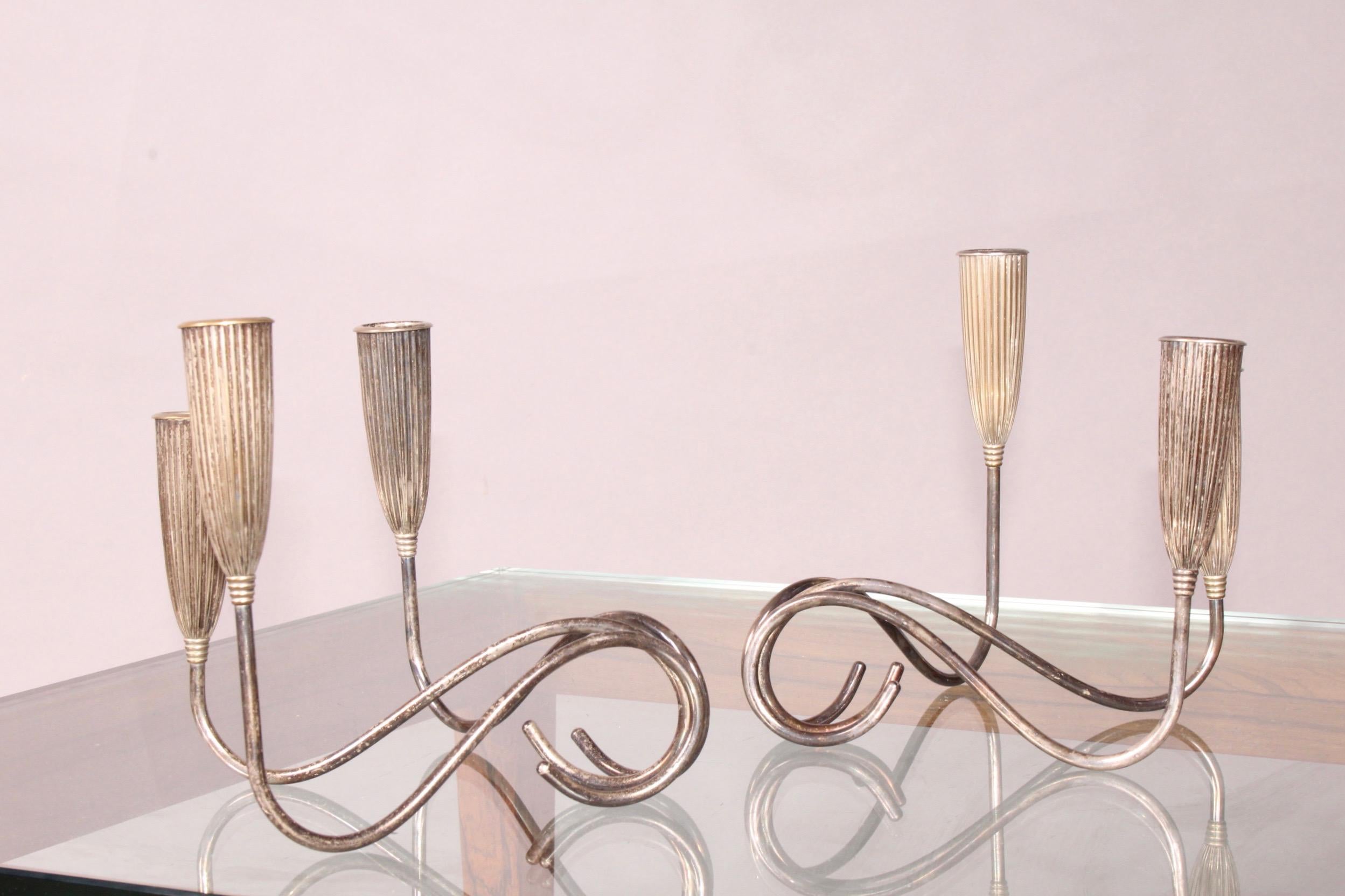 Metal Pair of Candlestick In Good Condition In grand Lancy, CH
