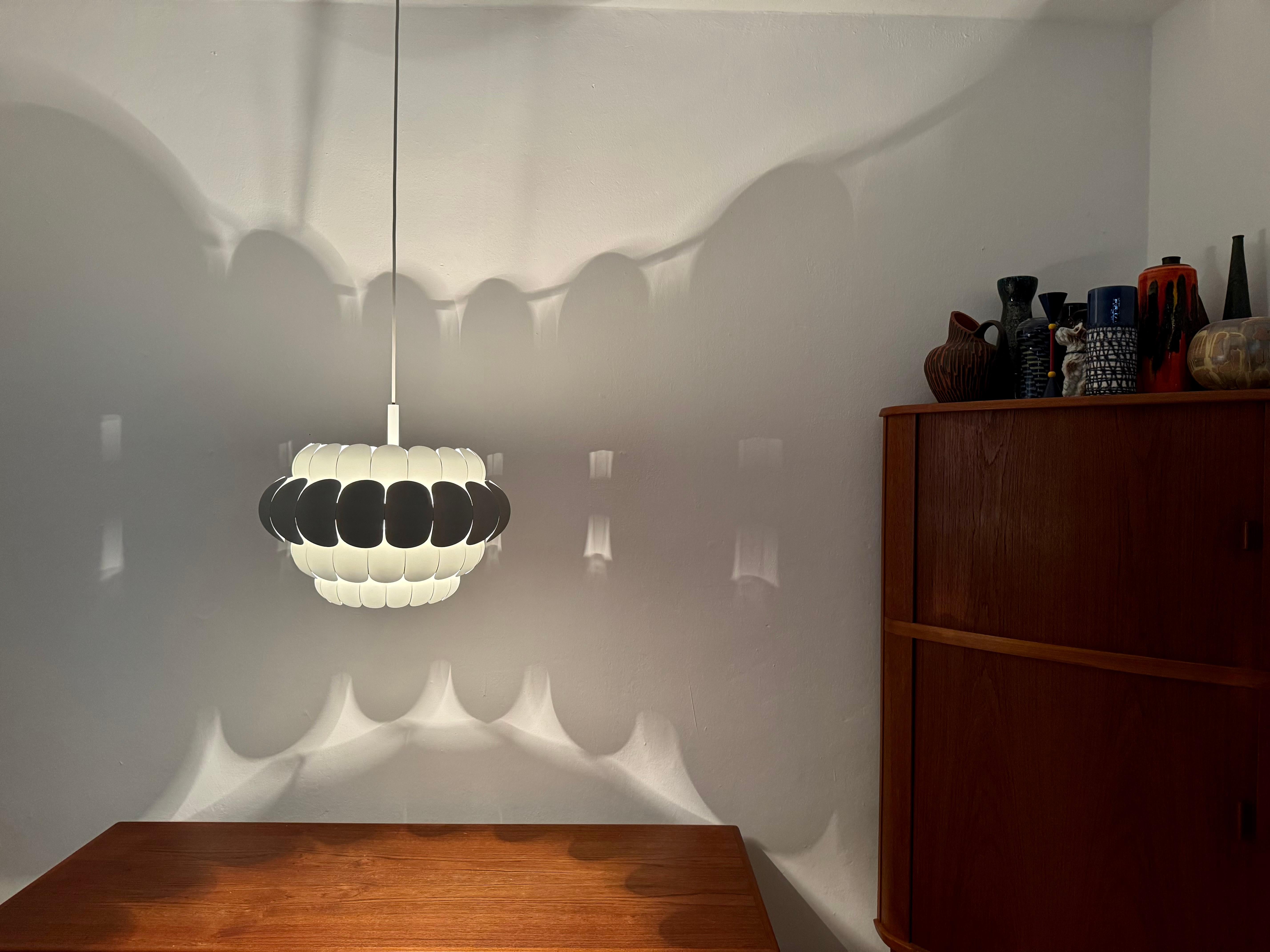 Lampe suspendue en métal Thorsten Orrling pour Temde en vente 5