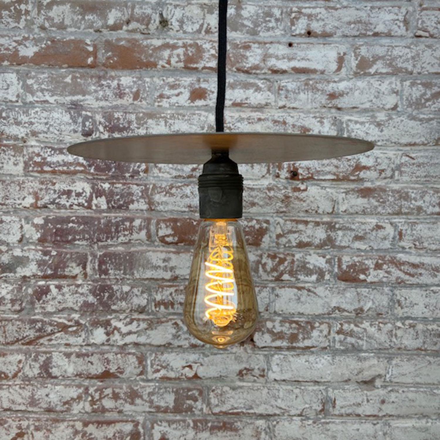 Metal Plate Vintage Industrial Pendant lights For Sale 4