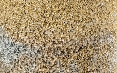 Tavolino/sgabello rotondo Metal Rock in schiuma di alluminio oro di Michael Young