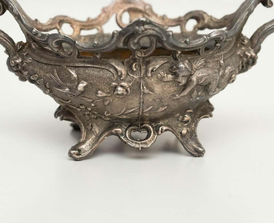 Saucière en métal, vers 1930 en vente 3