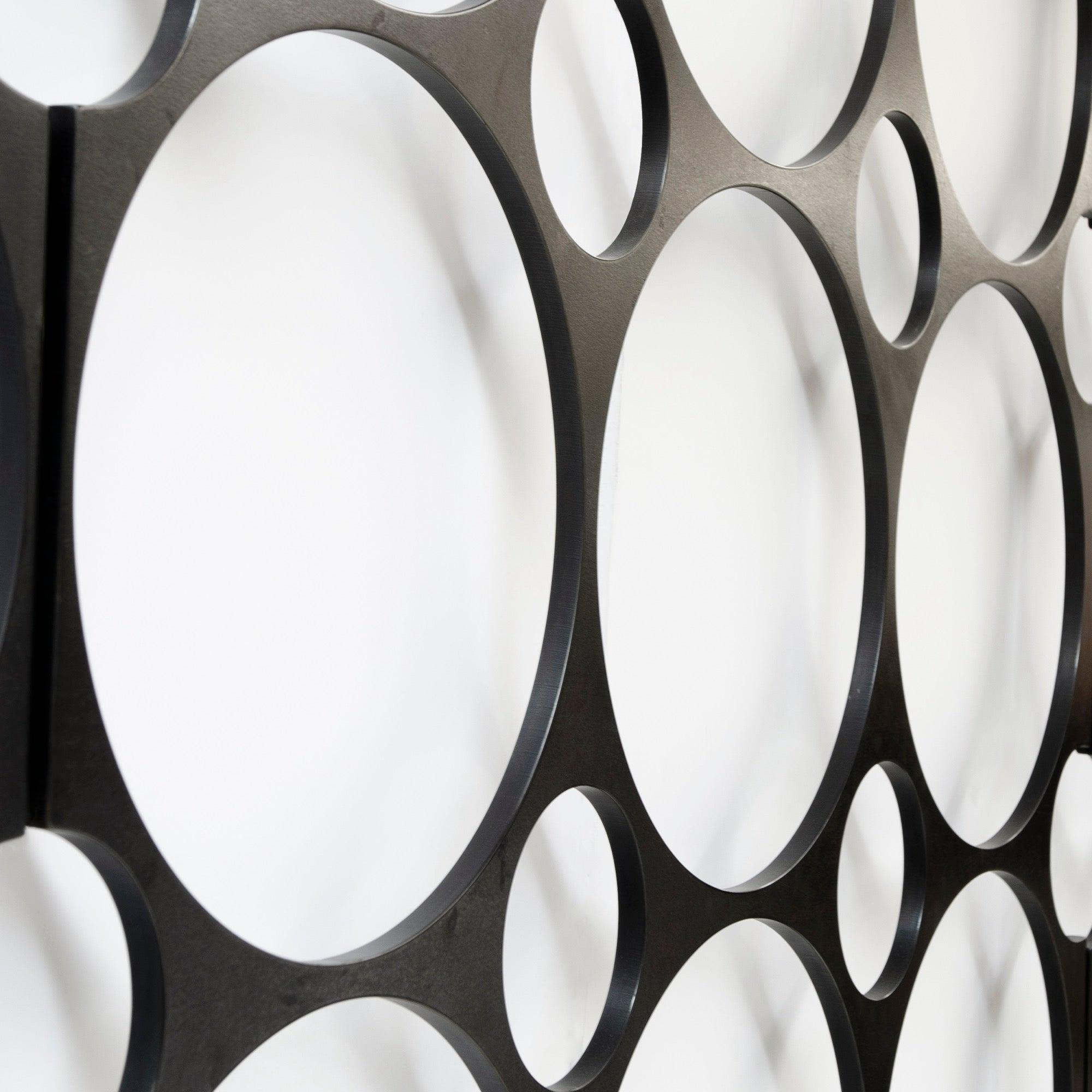 Metal Screen / Room Divider In Good Condition For Sale In Sagaponack, NY
