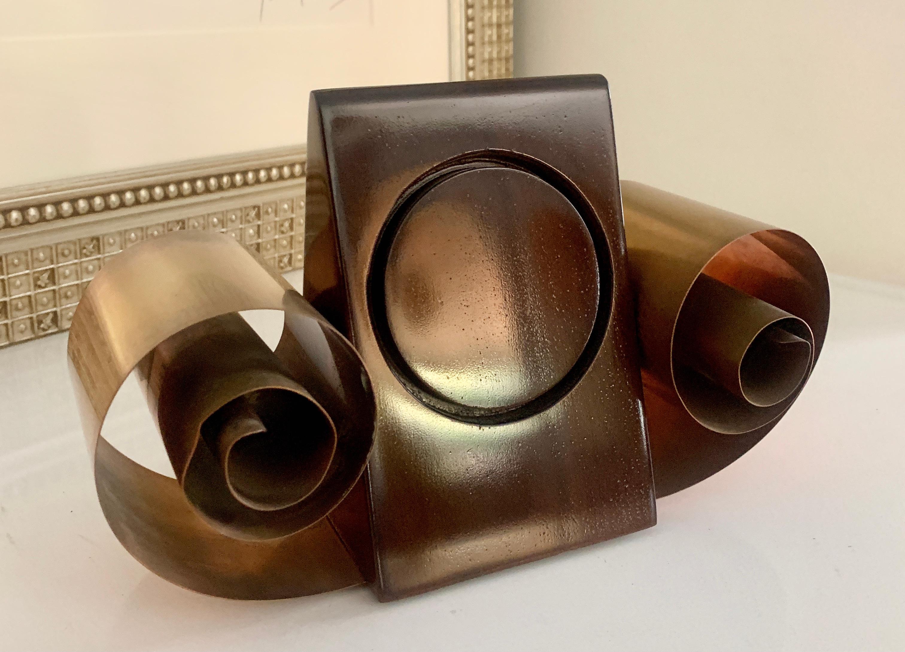 Metal Scroll Style Bookends In Good Condition For Sale In Los Angeles, CA
