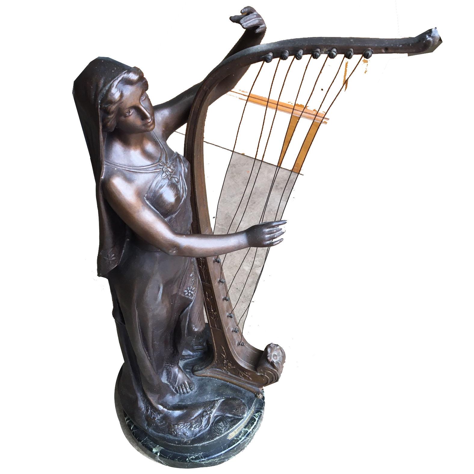 Scultura in metallo ispirata da Théophile Somme Jeune Harpiste in vendita 2