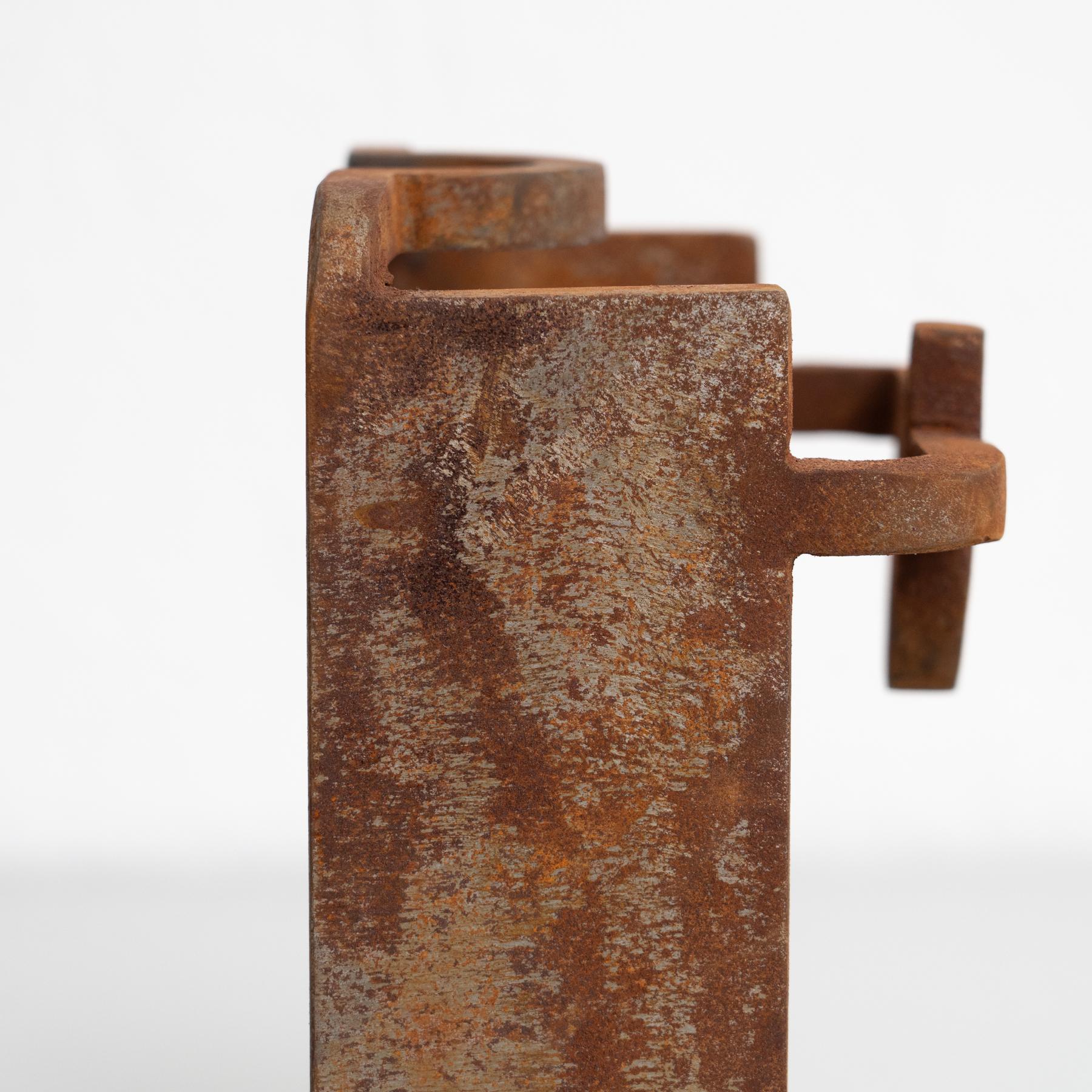 Scultura in metallo con finitura a ruggine - stile Chillida, Spagna, anni '90 in vendita 5