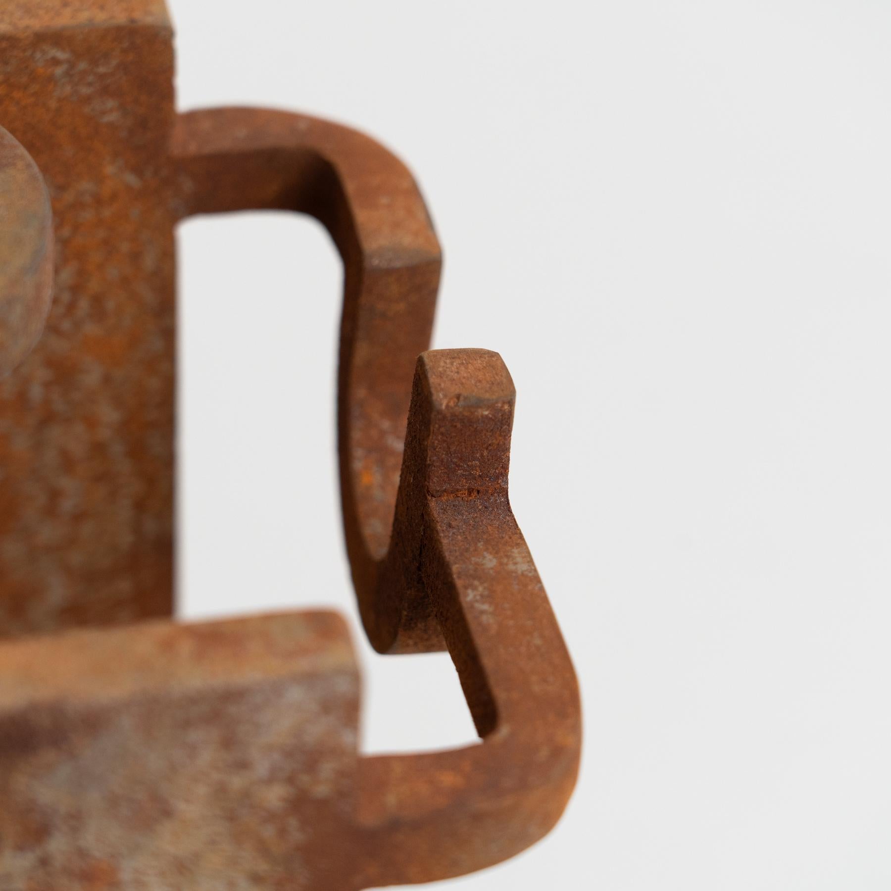 Scultura in metallo con finitura a ruggine - stile Chillida, Spagna, anni '90 in vendita 6