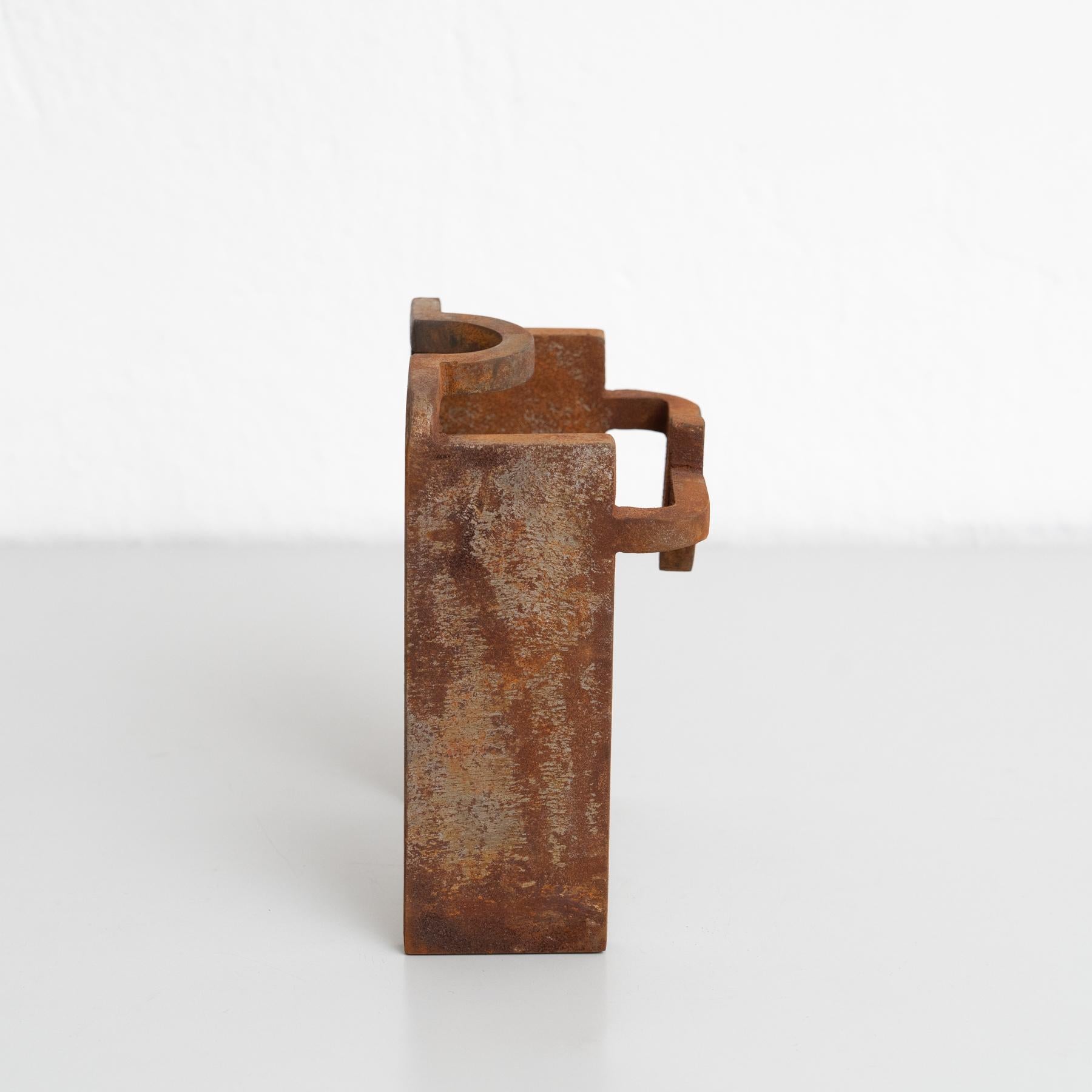 Fine XX secolo Scultura in metallo con finitura a ruggine - stile Chillida, Spagna, anni '90 in vendita