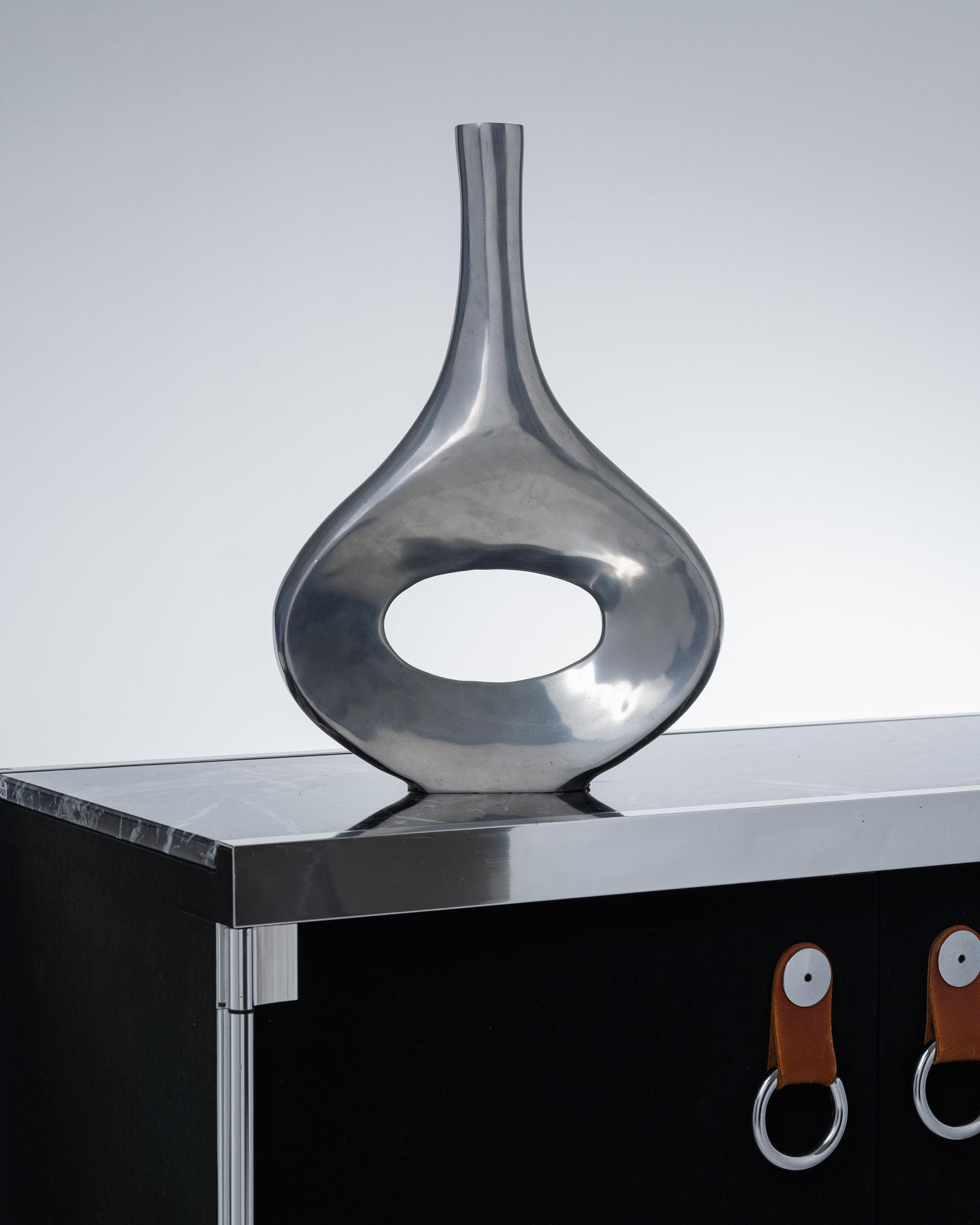 Mid-Century Modern Metal soliflore vase, 1980s For Sale