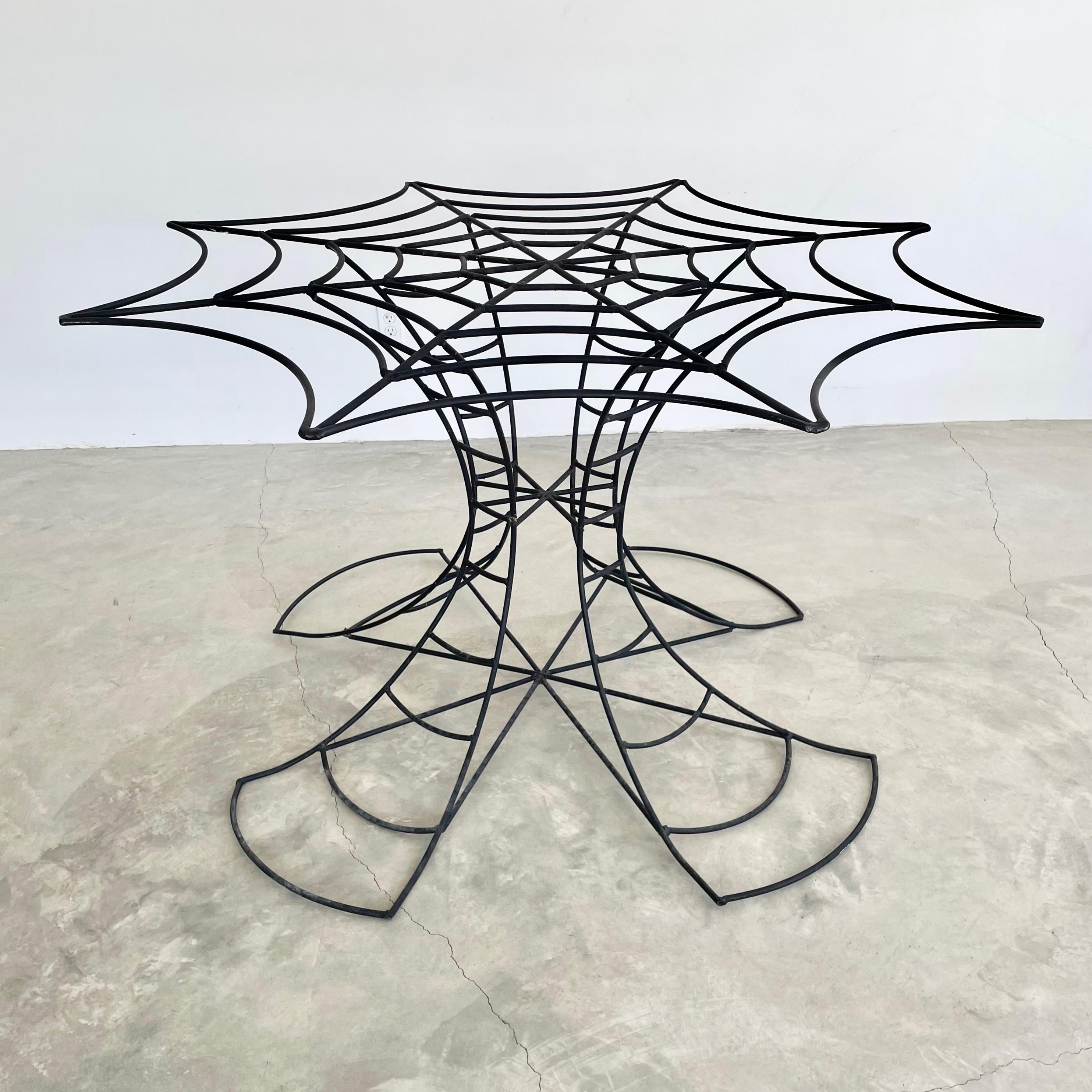 Metal Spider Web Table, 1980s USA For Sale 4