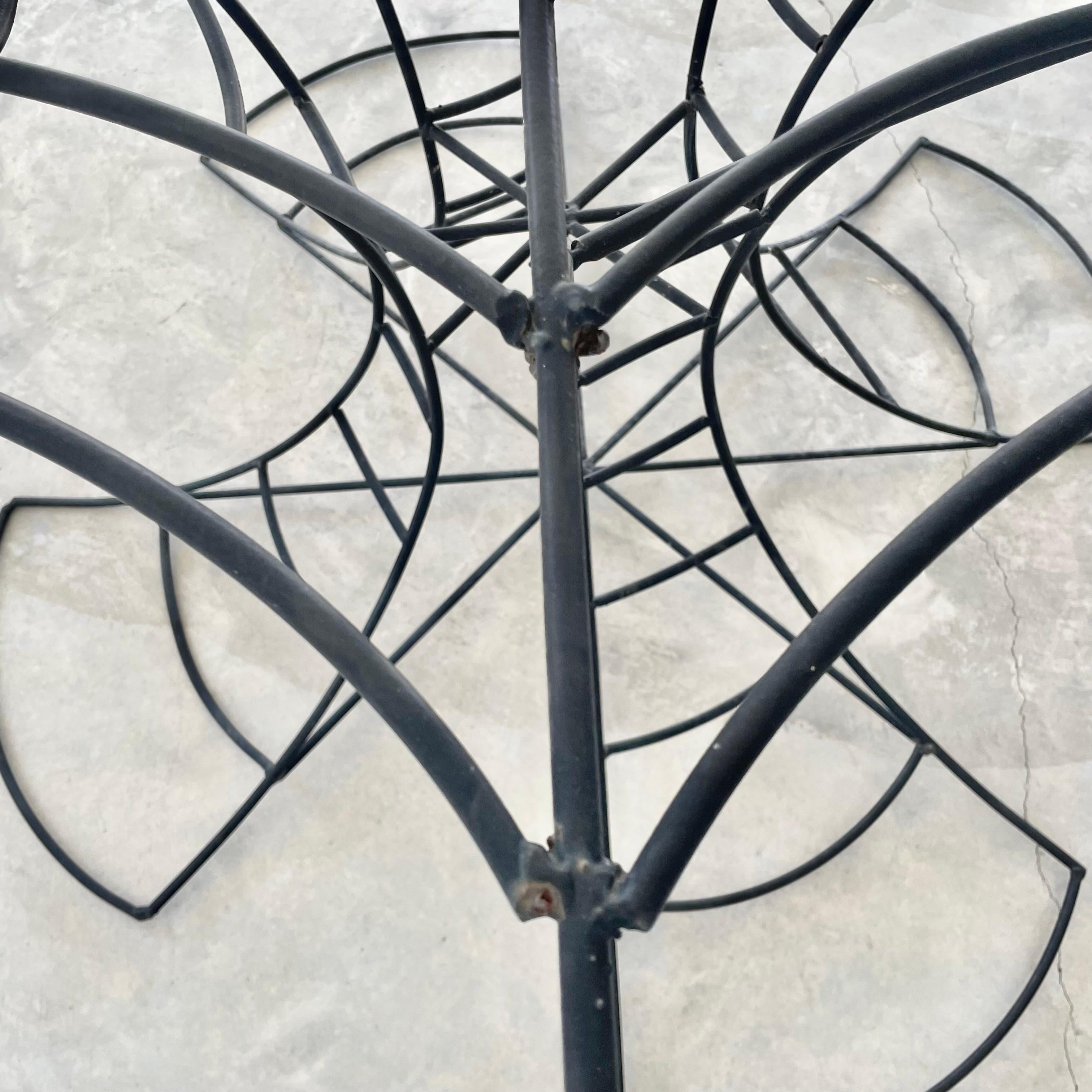 Metal Spider Web Table, 1980s USA For Sale 1