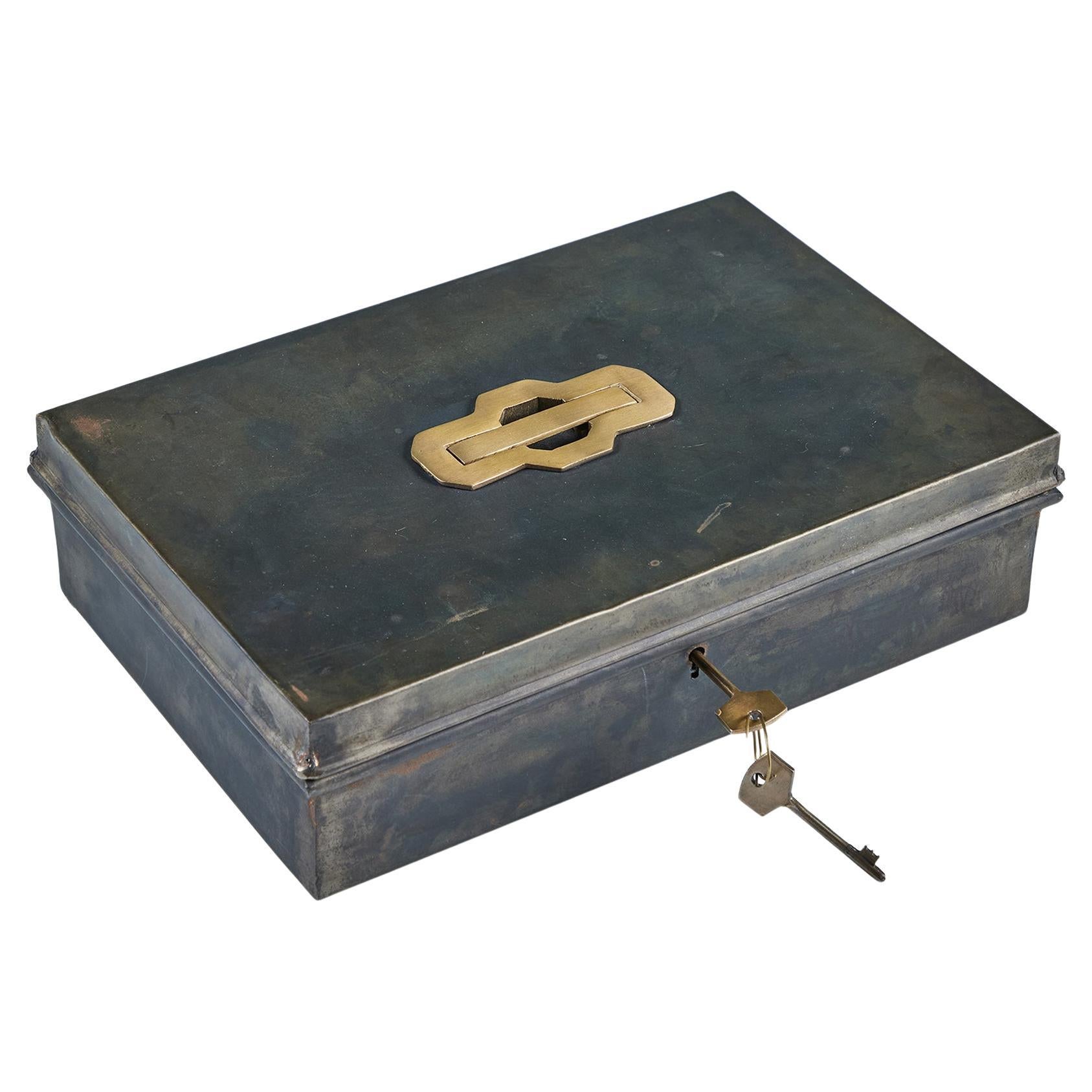 Boîte de rangement en métal avec clé