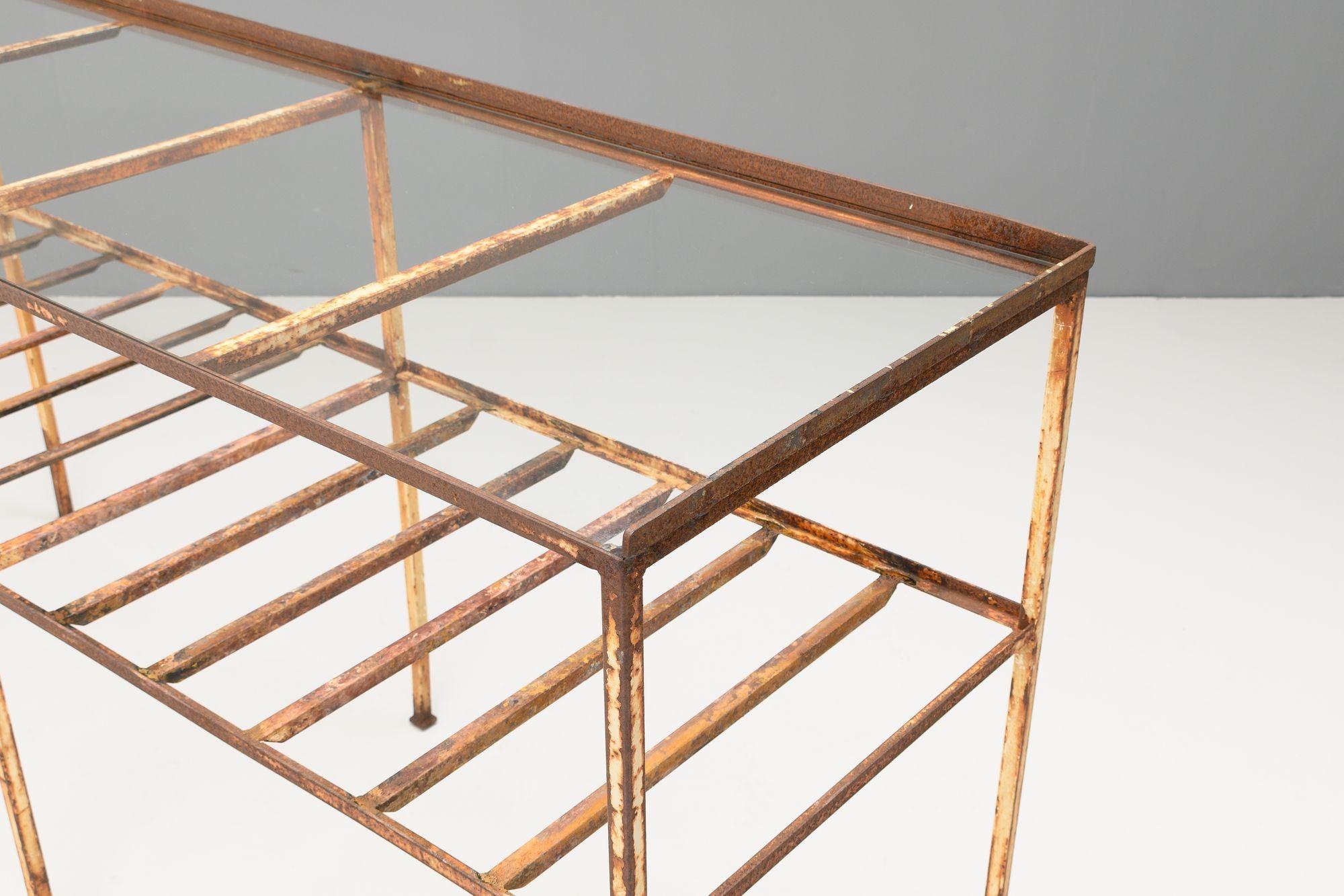 Industriel Table en métal en vente