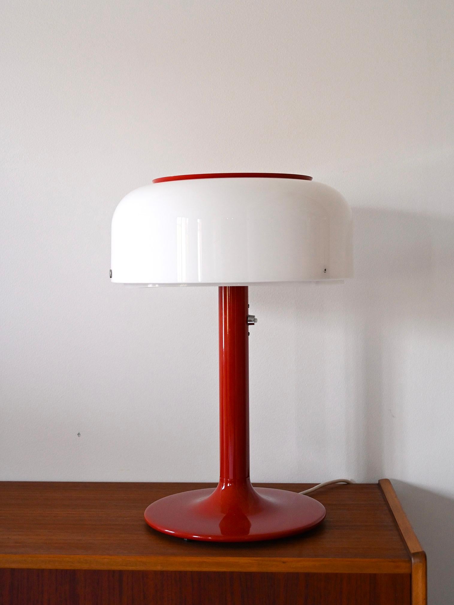 'Knubbling' model lamp by Anders Pehrson for Atelje Lyktan, 1968.

A Scandinavian design piece with a modern flavor whose mushroom shape has become iconic worldwide. Consists of the chrome-plated steel stem and acrylic shade equipped with anti-glare