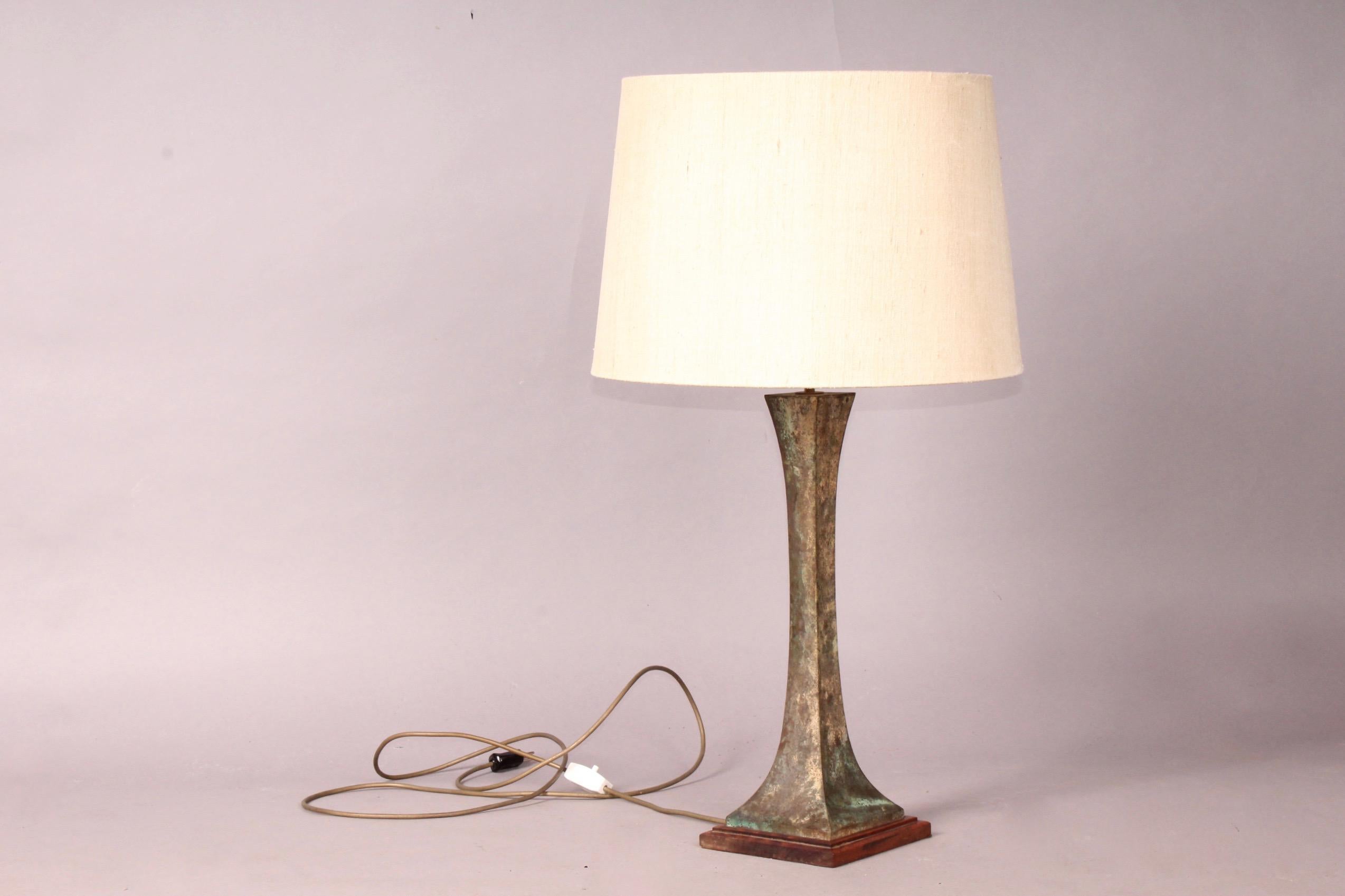 Late 20th Century Metal Table Lamp For Sale