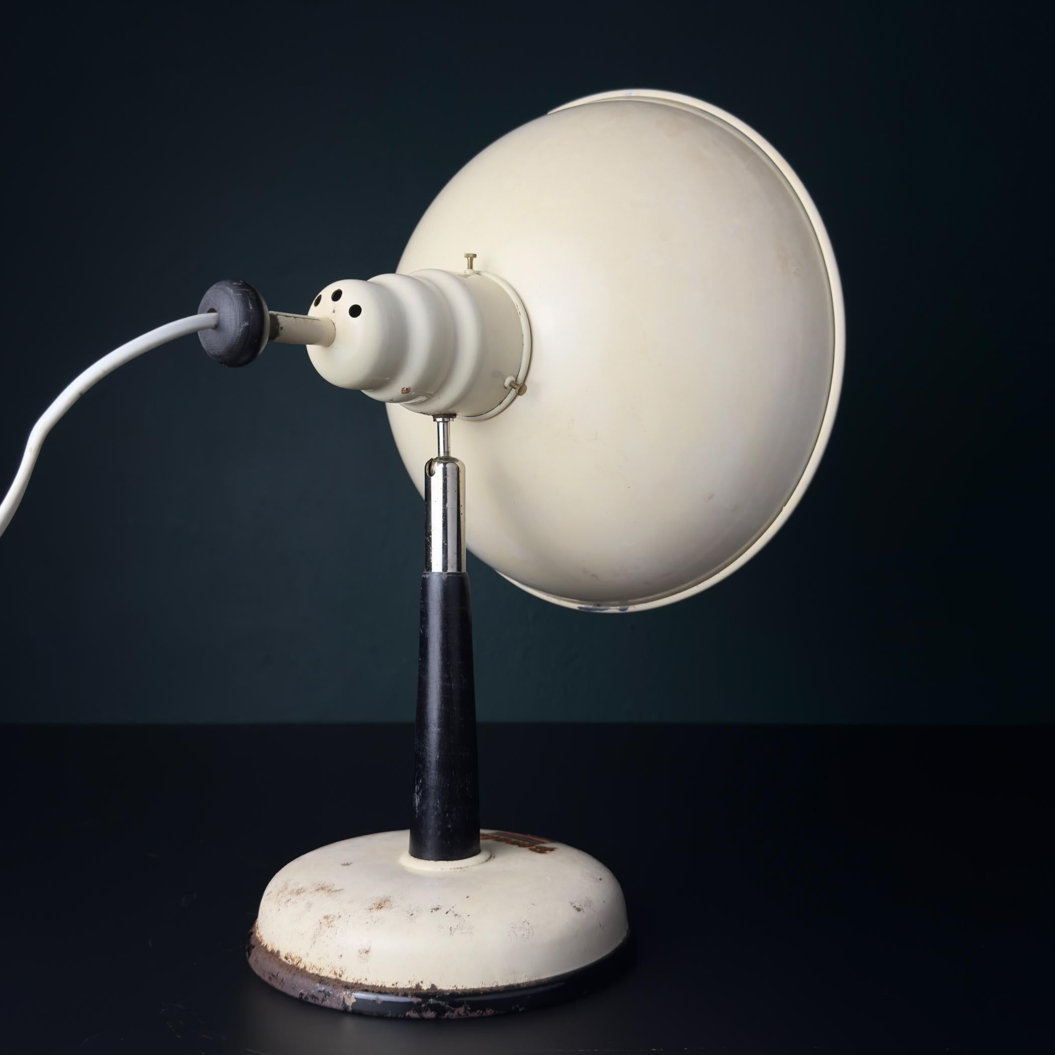 Lampe de table en métal, Vintage 1960s, Autriche en vente 4